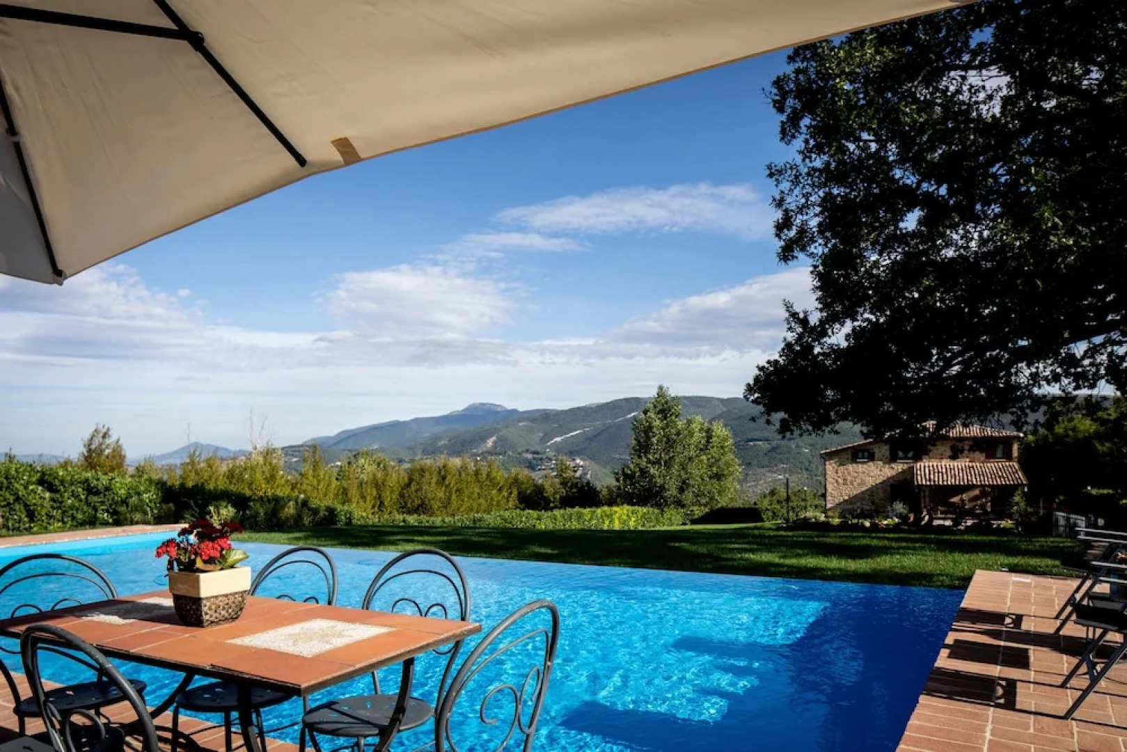 Casale Nasca In Pietra Immerso Nel Verde