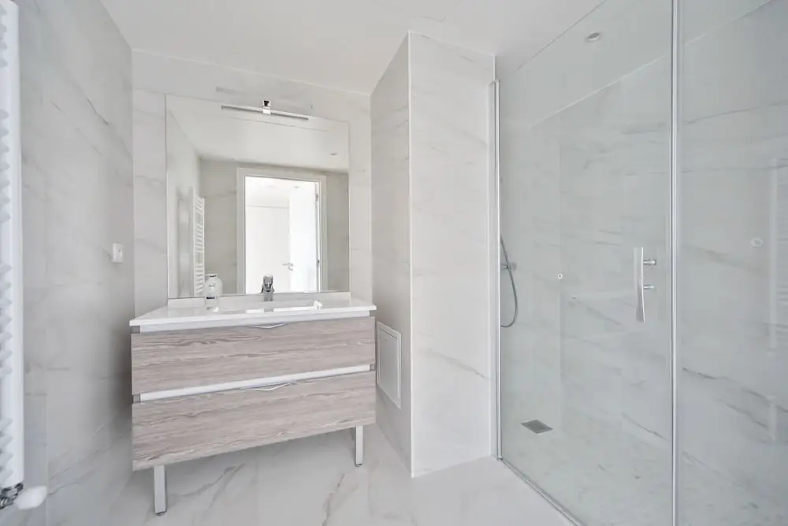 Blue Night International 69