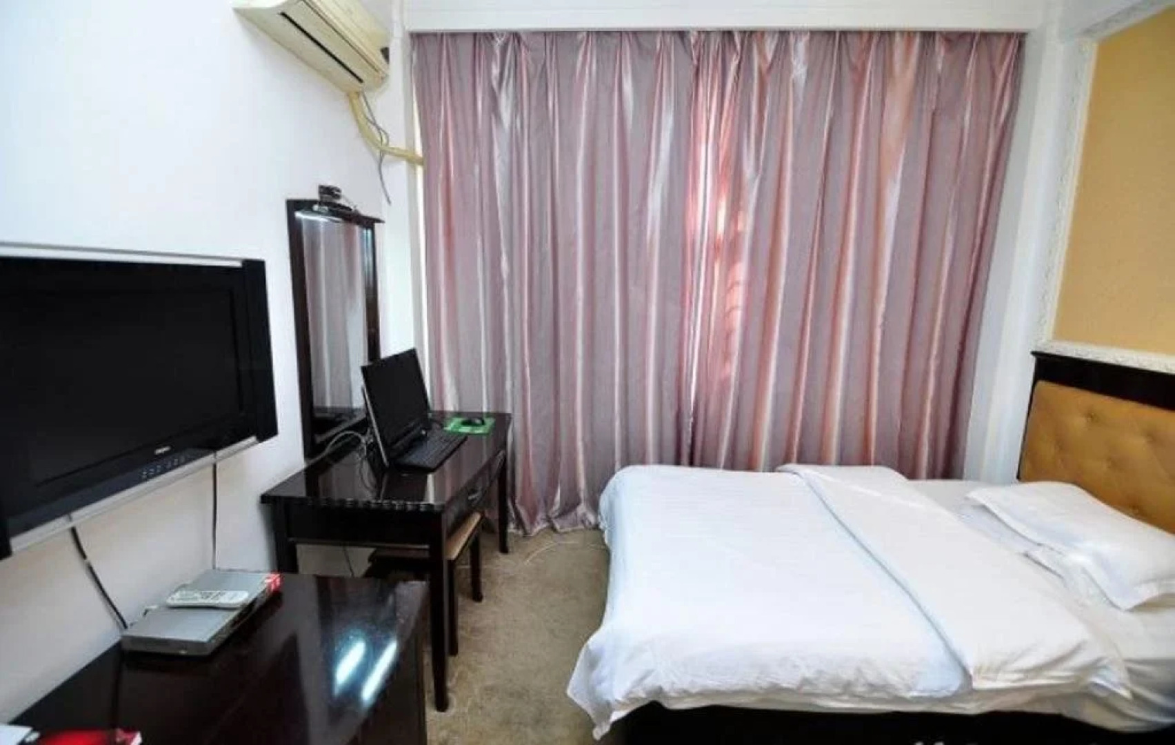 Luliang Jinjiang Inn