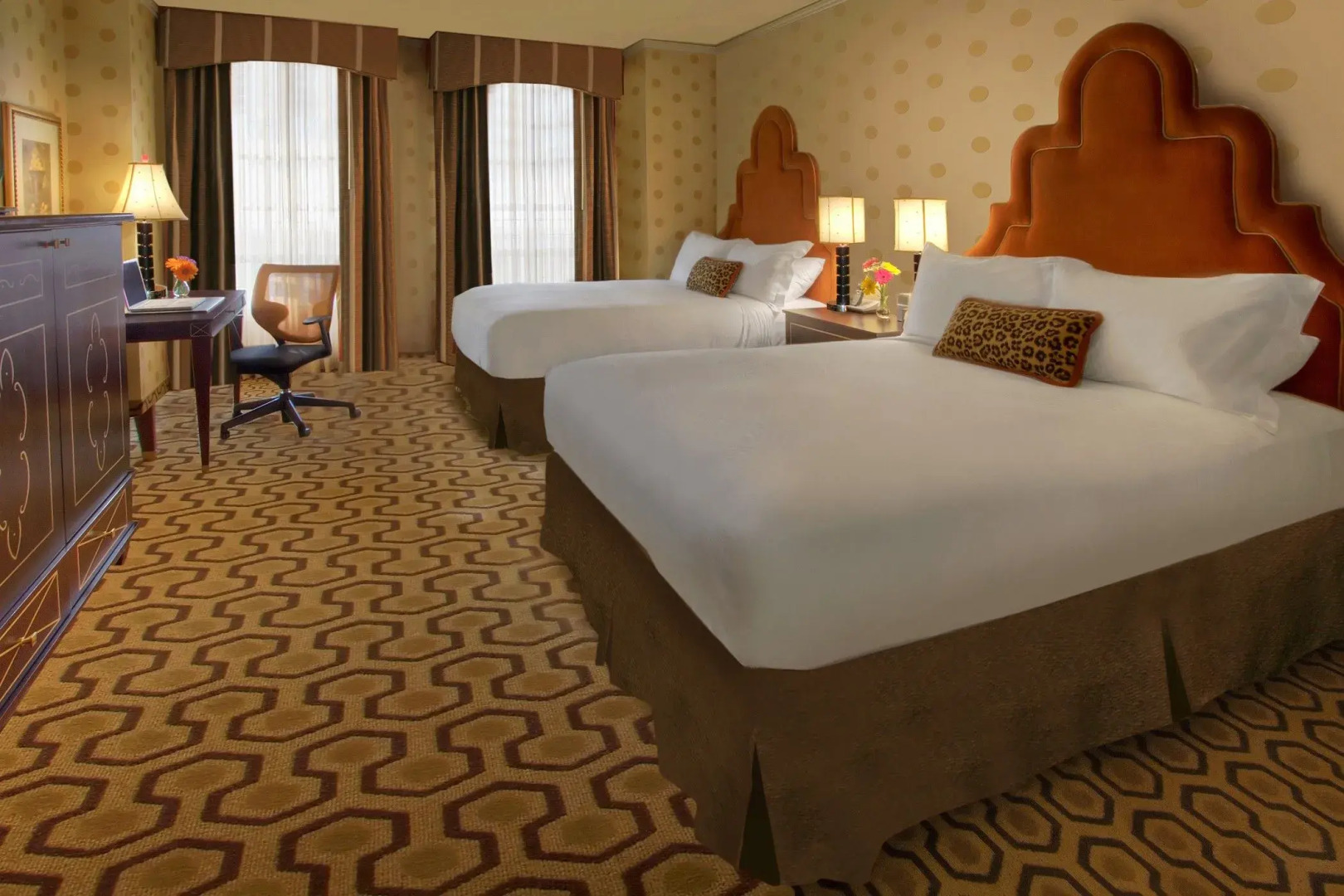 Juniper Hotel Cupertino, Curio Collection by Hilton