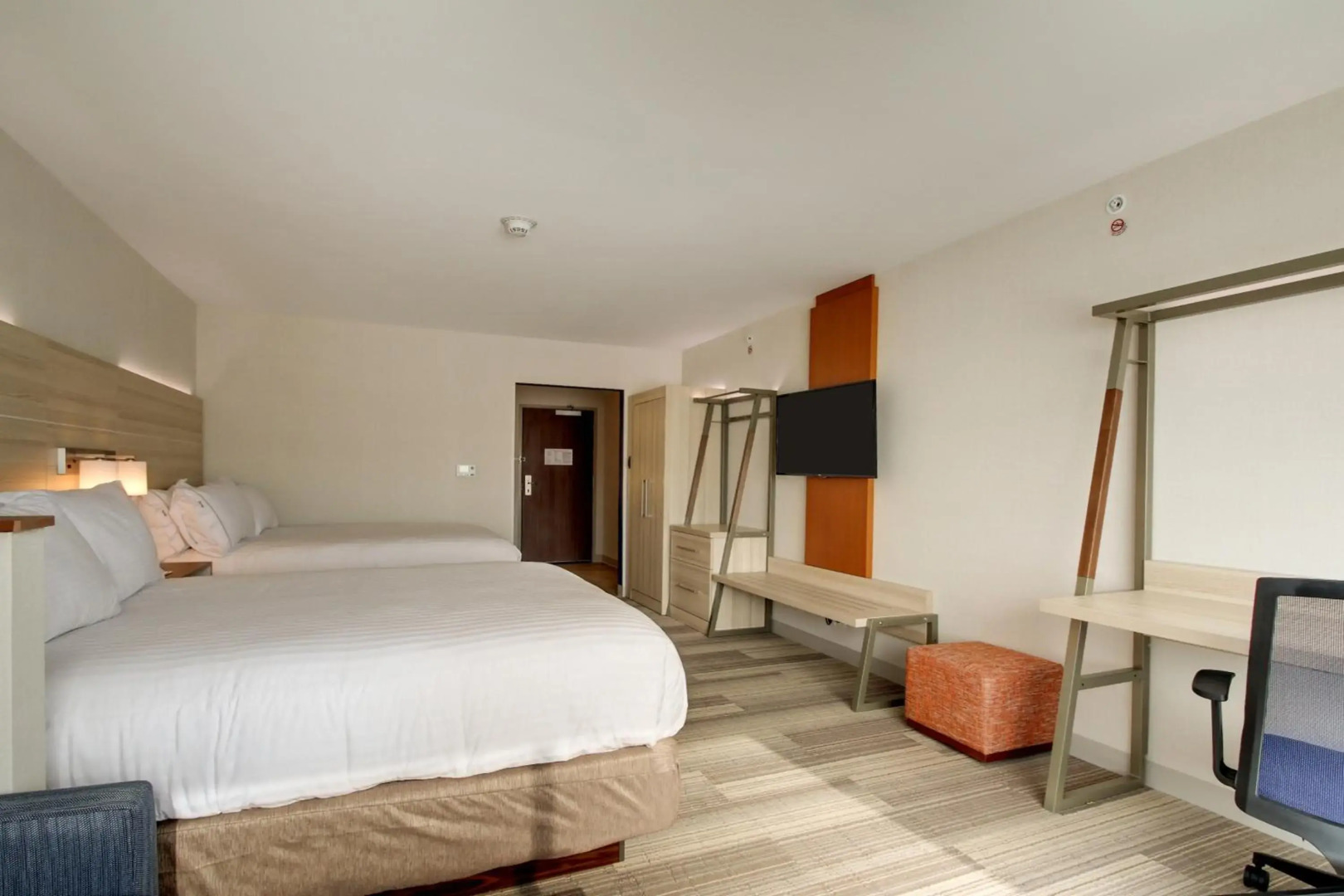 Holiday Inn Express & Suites Galesburg by IHG