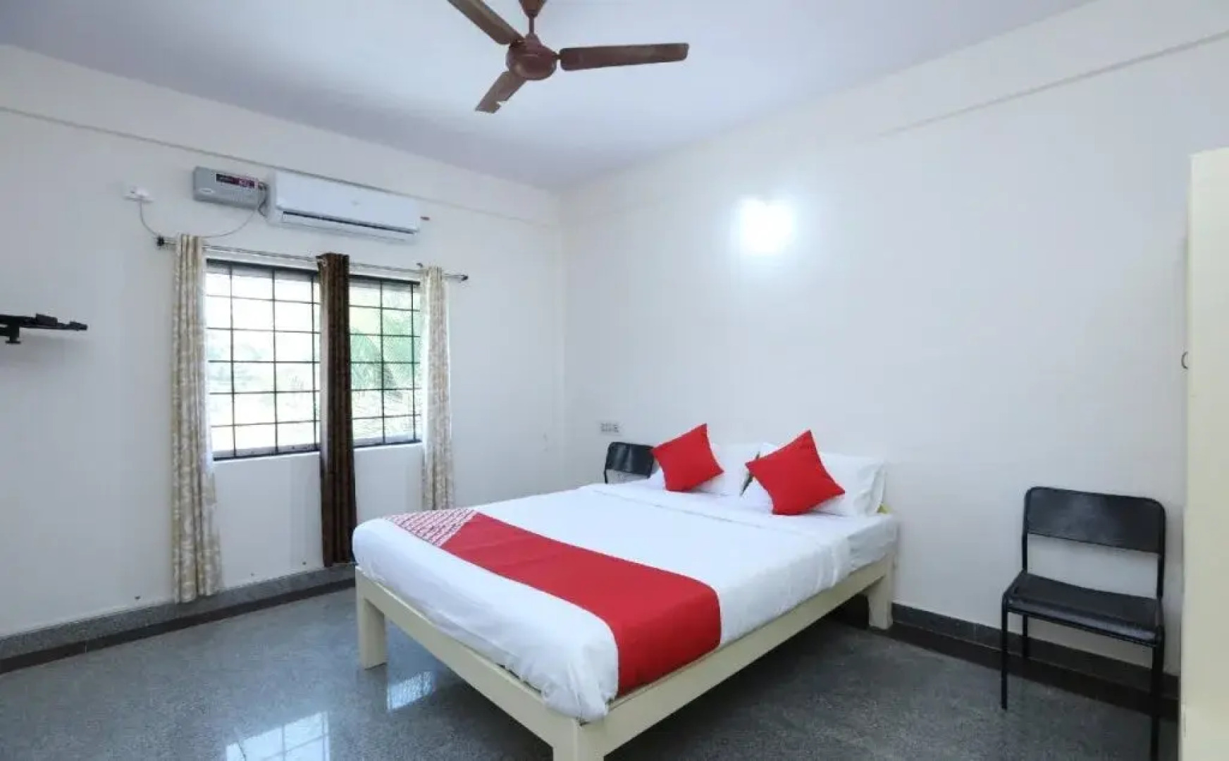 Riviera Residency by OYO Rooms