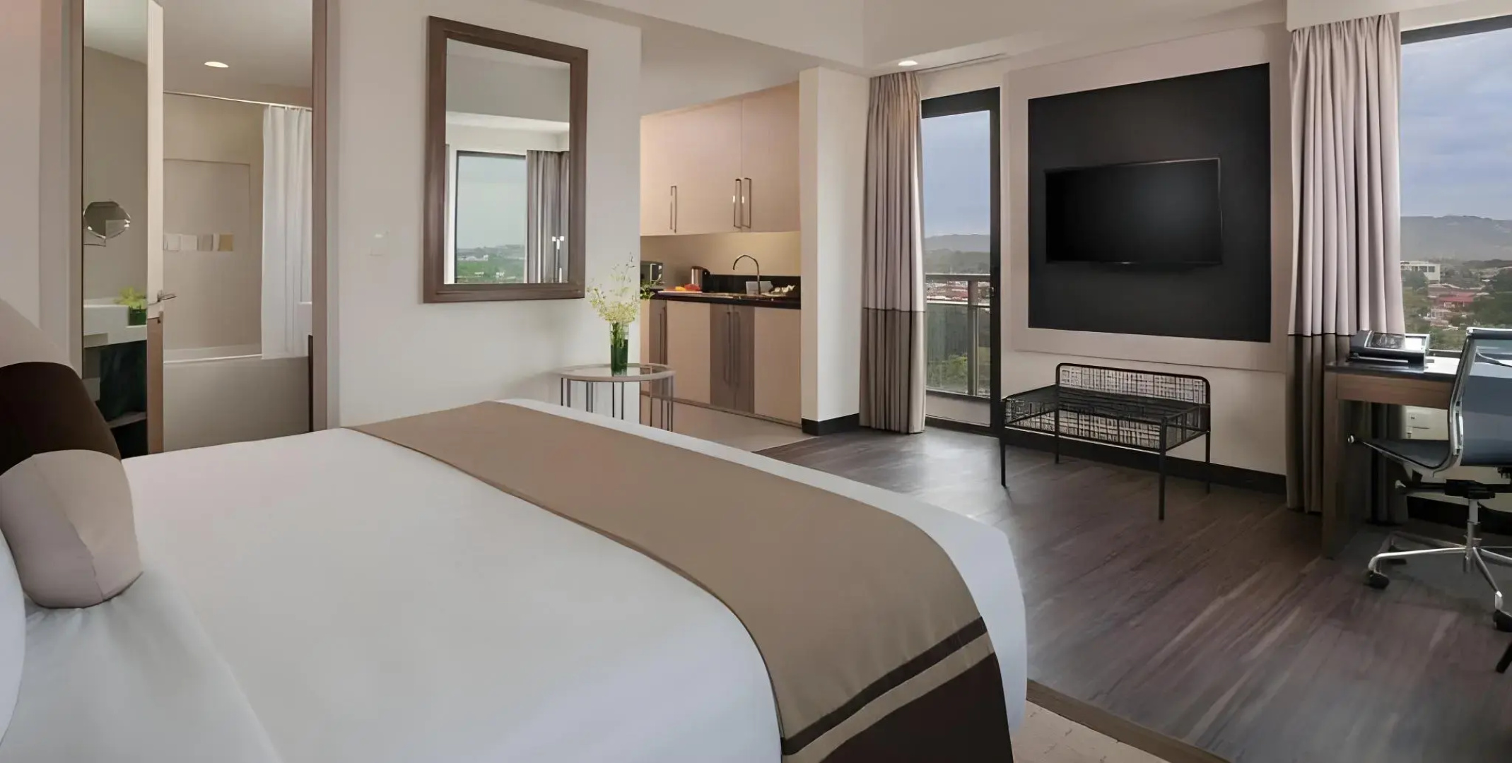 Seda Abreeza - Newly Renovated