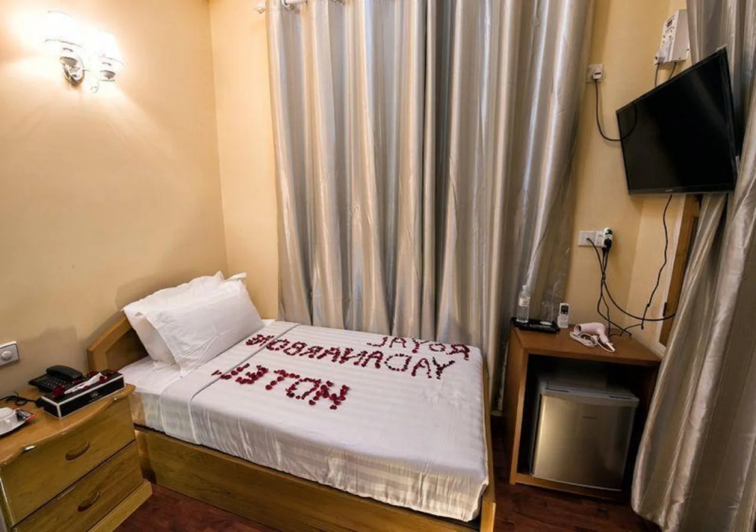 Royal Yadanarbon Hotel