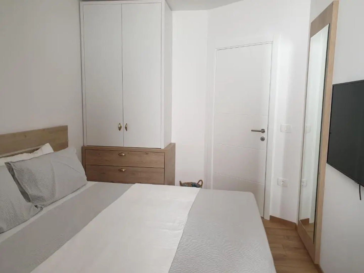 Casa Mia Apartments & Suites