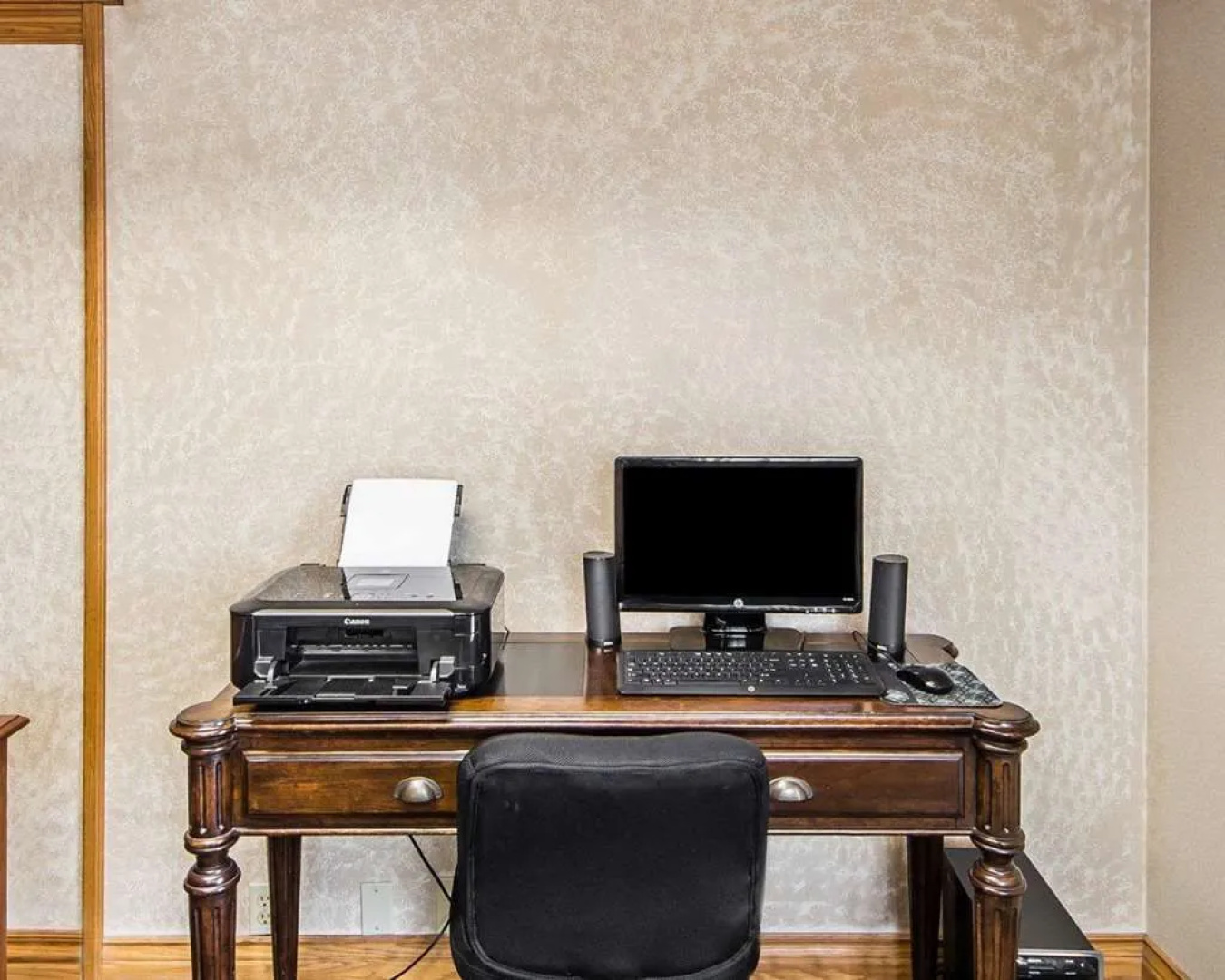 Econo Lodge Blackwell - I-35