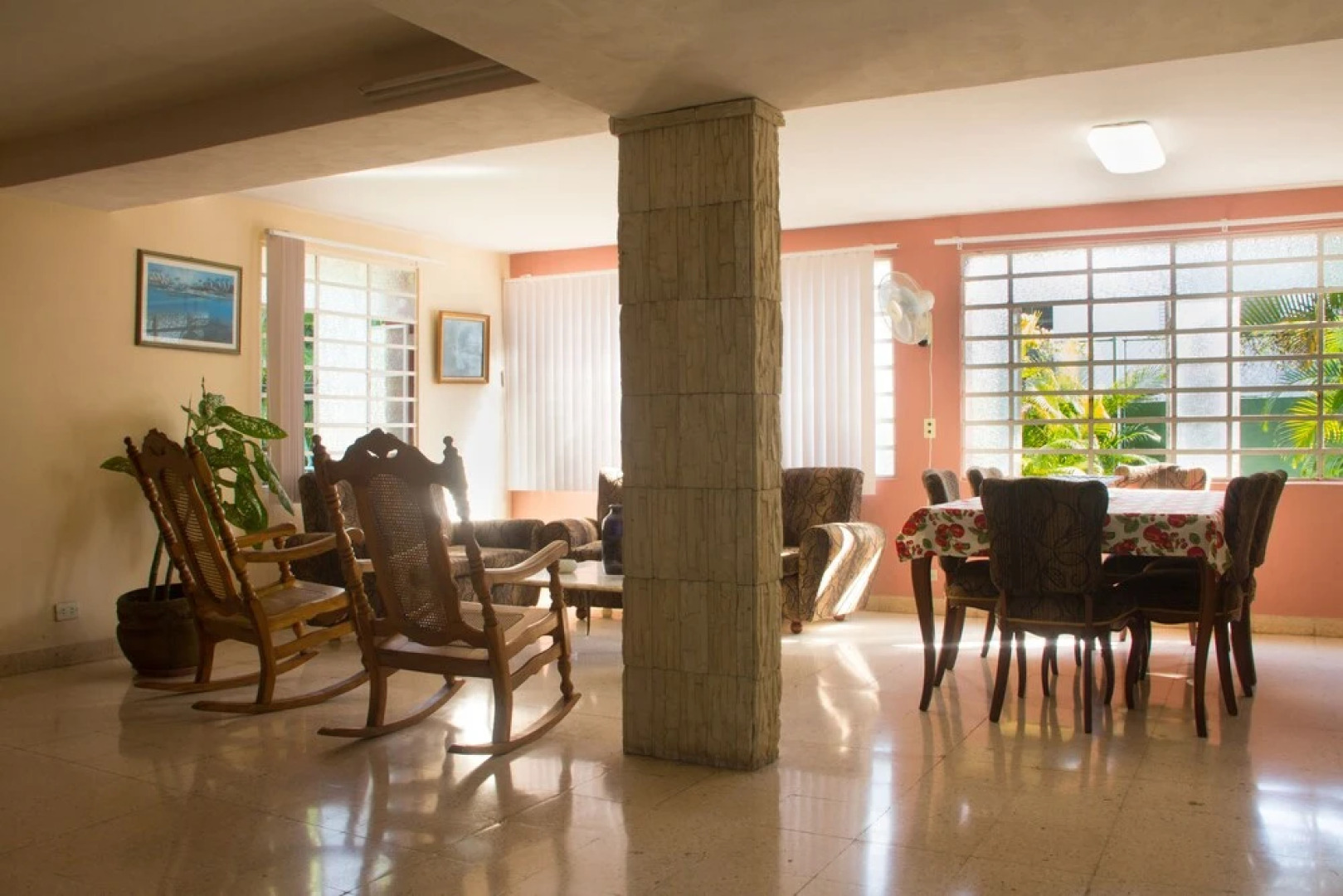 6 Bedrooms Pool Villa