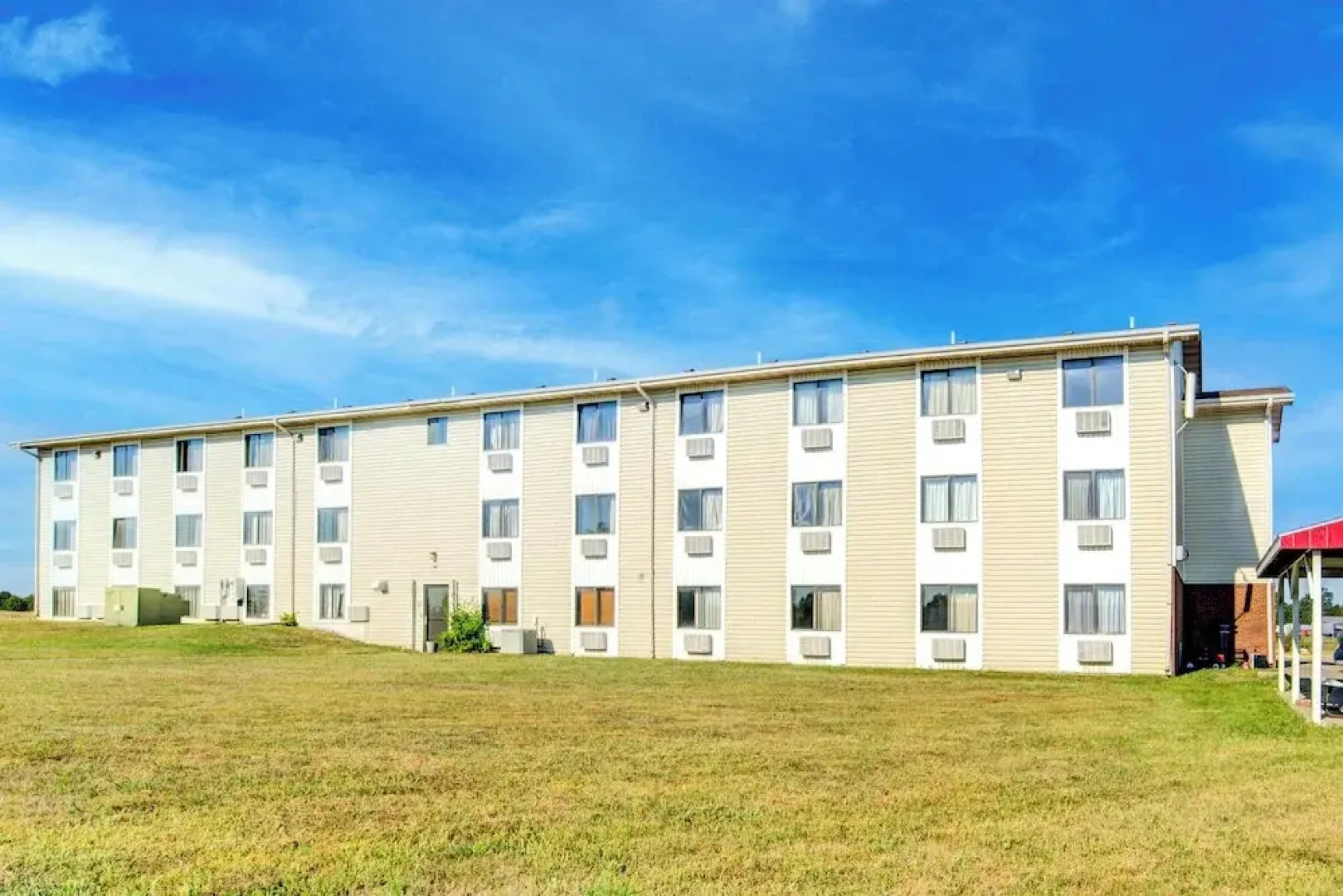 Capital O Amerihost Inn and Suites Kingdom City Hwy 54 MO