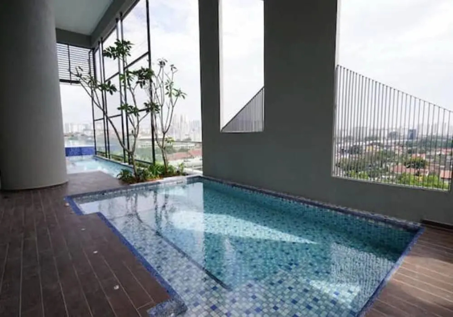 M Premium Petalz Residence