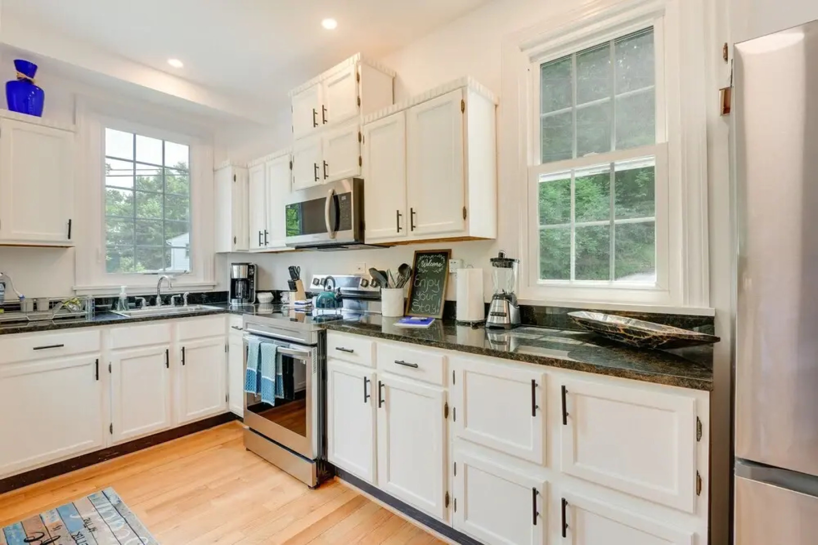 Family-friendly Chesapeake Beach House With Deck!