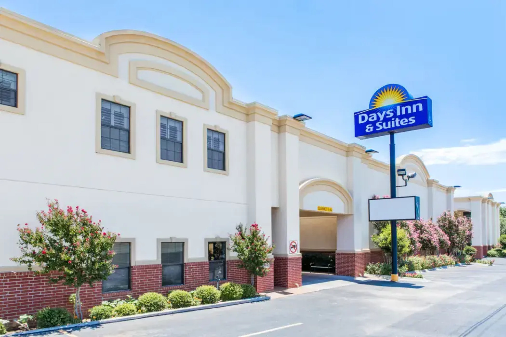 Days Inn & Suites Big Spring