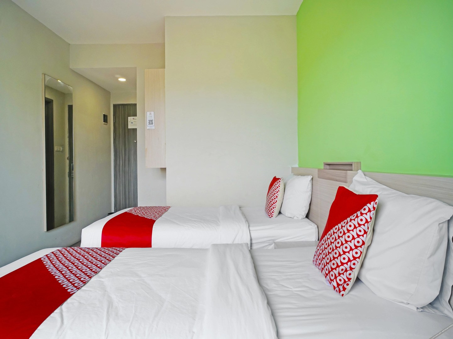 Collection O 91373 M Hotel