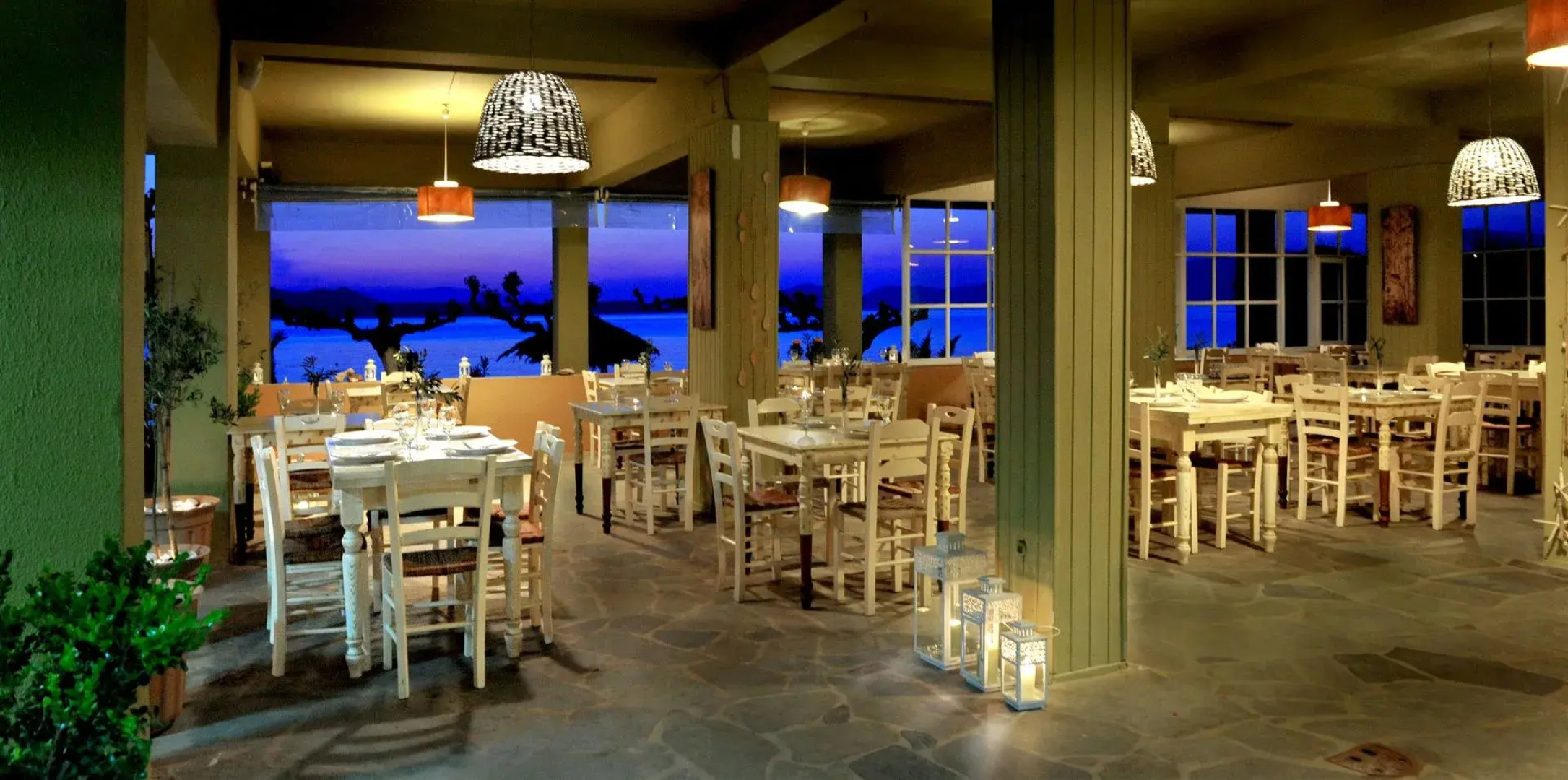 Venus Beach Bungalows Hotel