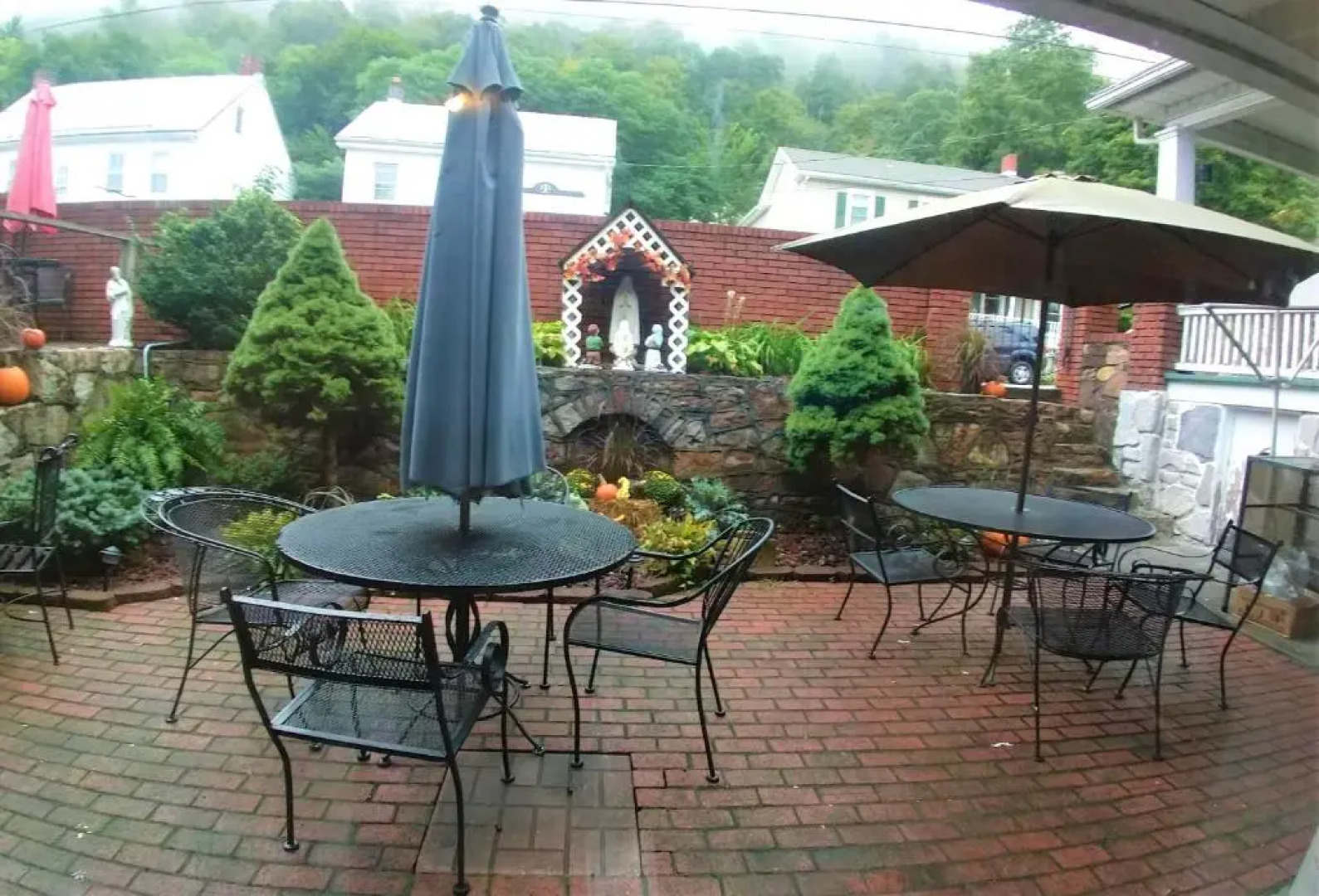 Maria's Garden and Inn