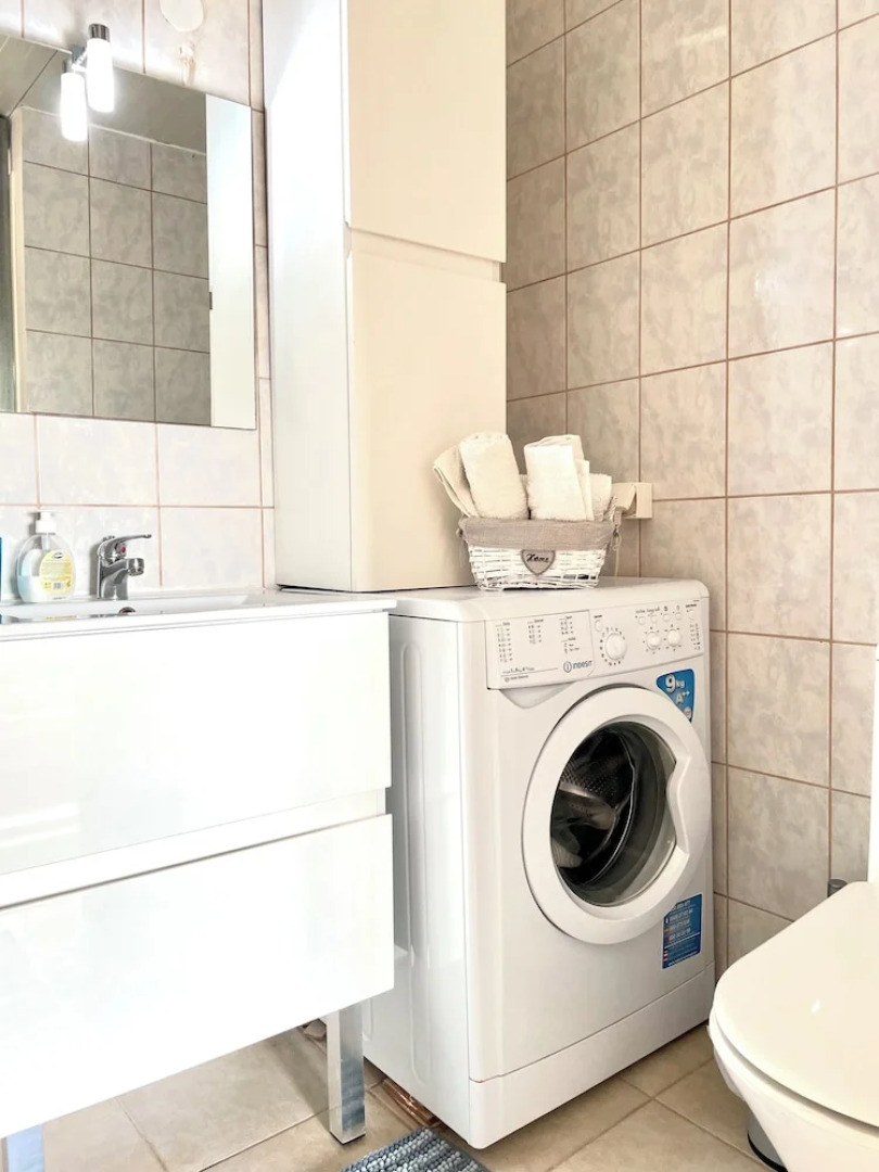 Gorgeous White Marsis Apartment in Paros