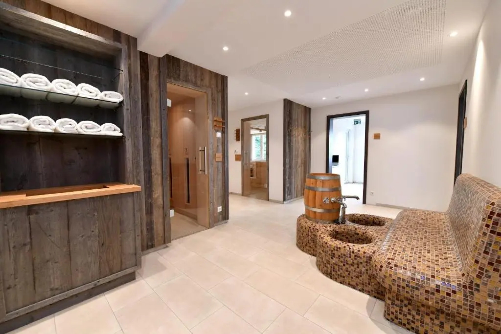 Landgasthof & Land-gut-Hotel Zur Rose