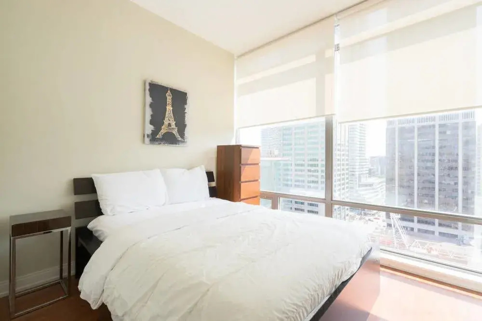 Mary-am Suites - Yorkville Suites