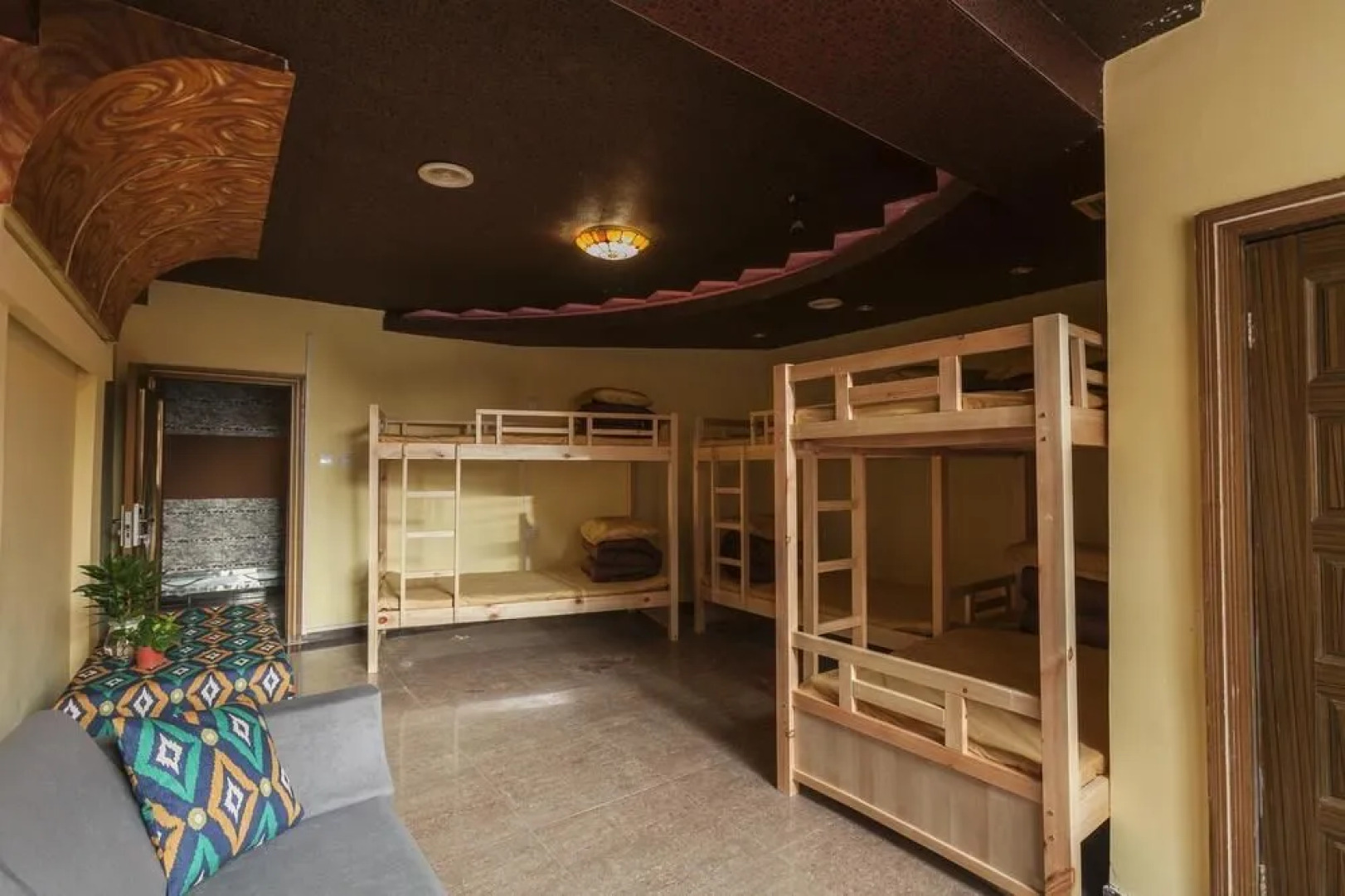 North By Northwest International Youth Hostel