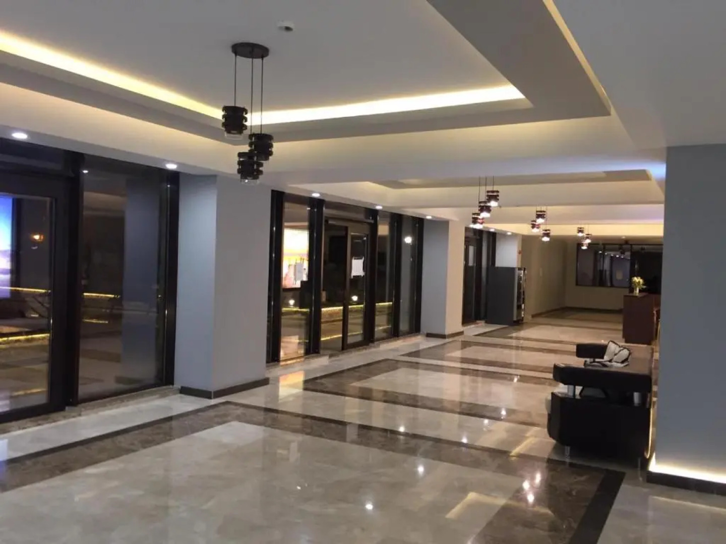 Apartment Sunset Lake View