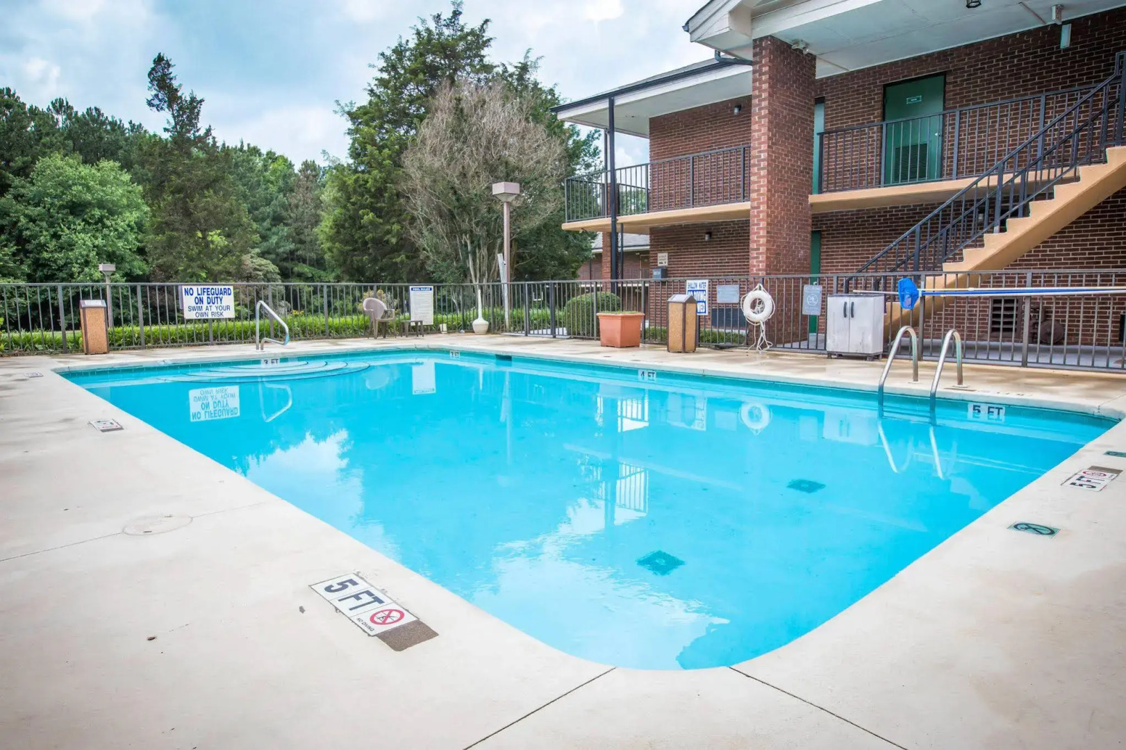 Quality Inn Clinton - Laurens I-26