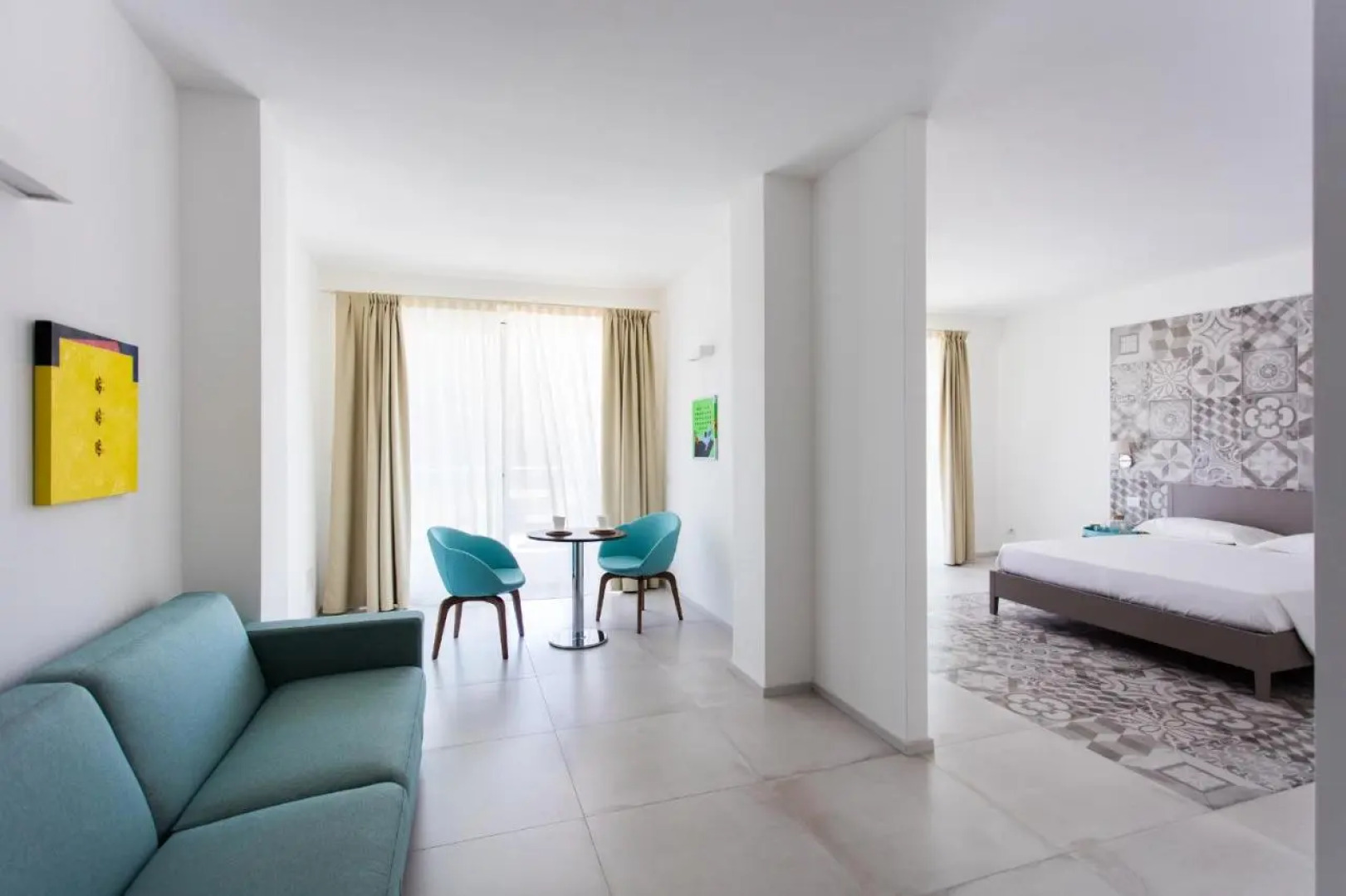 Luna Minoica Suites and Apartments