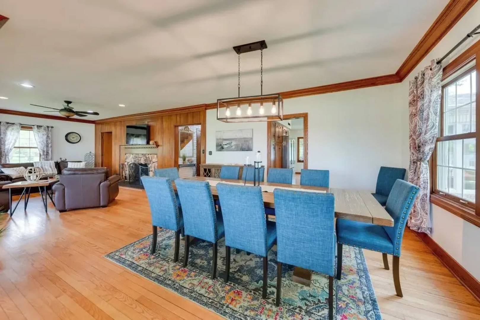 Pistakee Lake Estate w/ Boat Dock & Hot Tub!