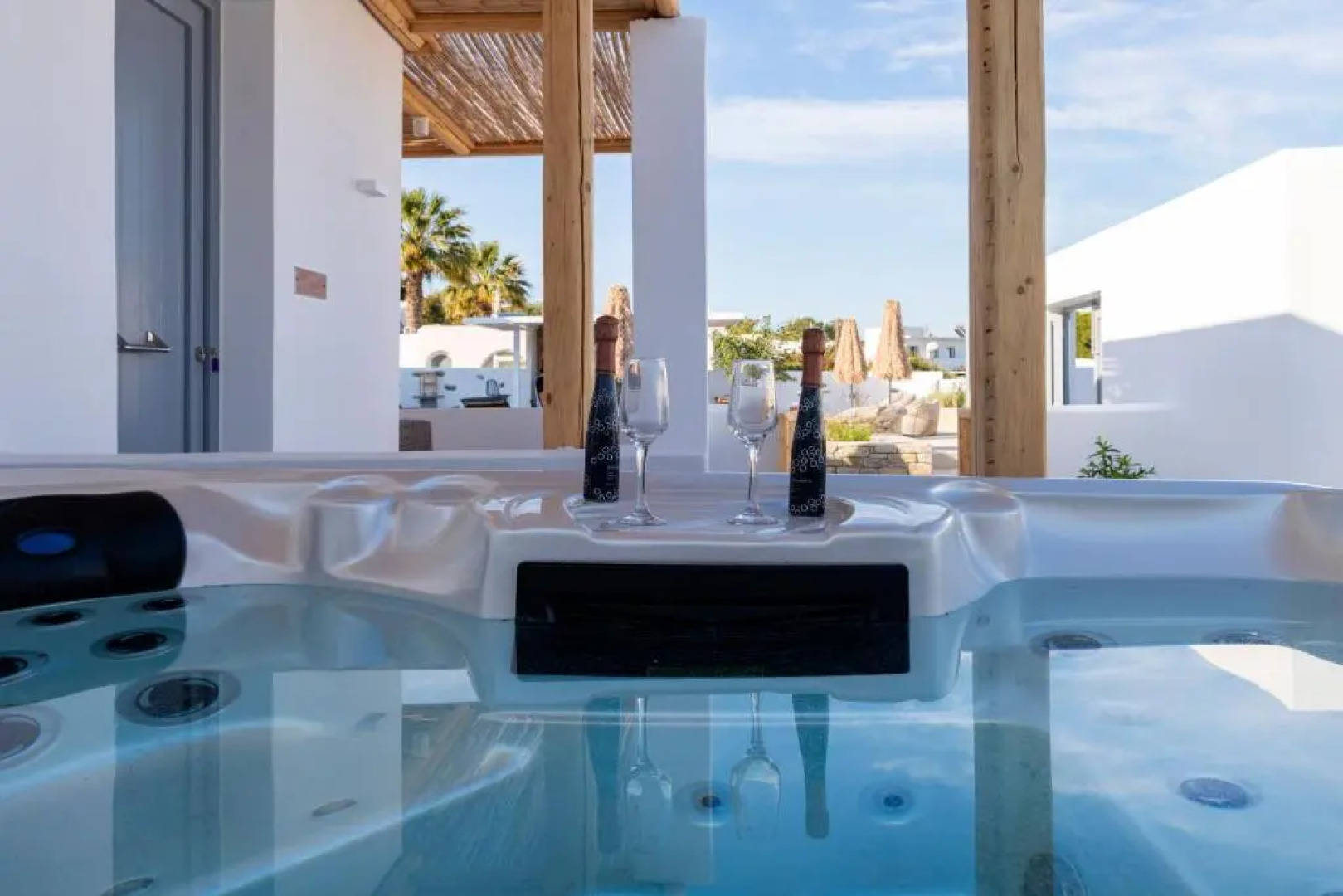 Drios Luxury Studios