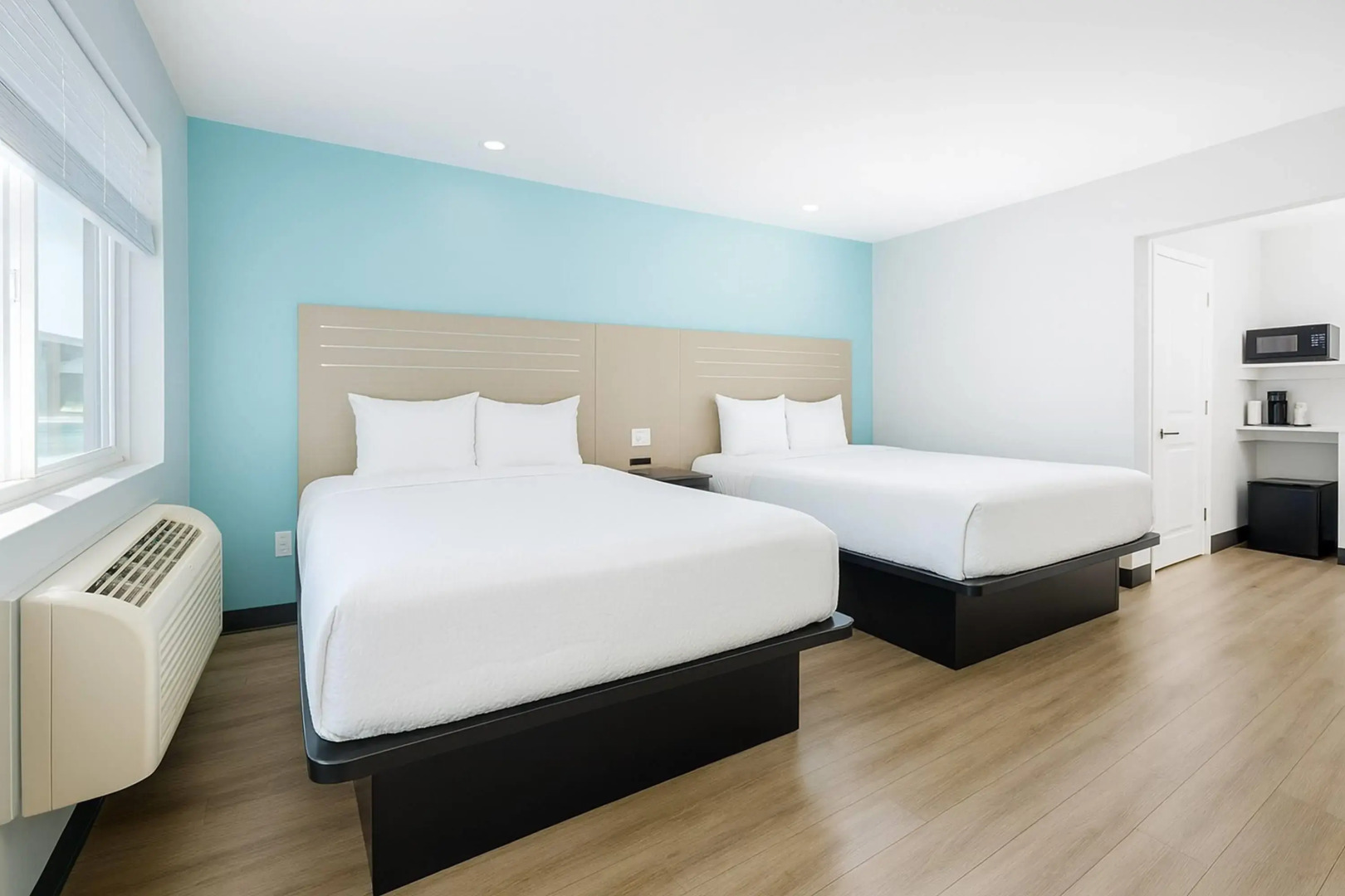 Travelodge by Wyndham LAX