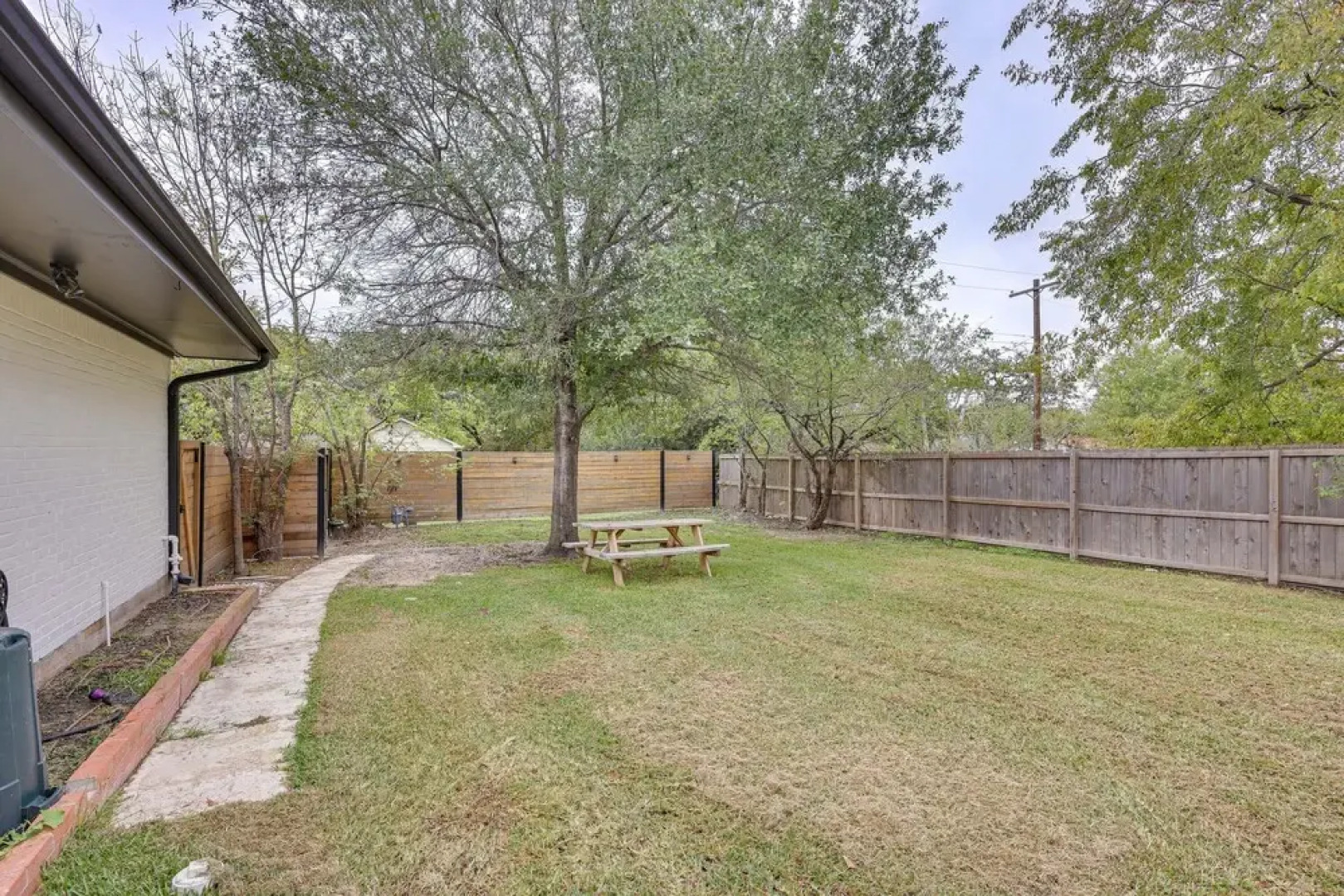 Spacious Bryan Home w/ Patio: 4 Mi to Downtown