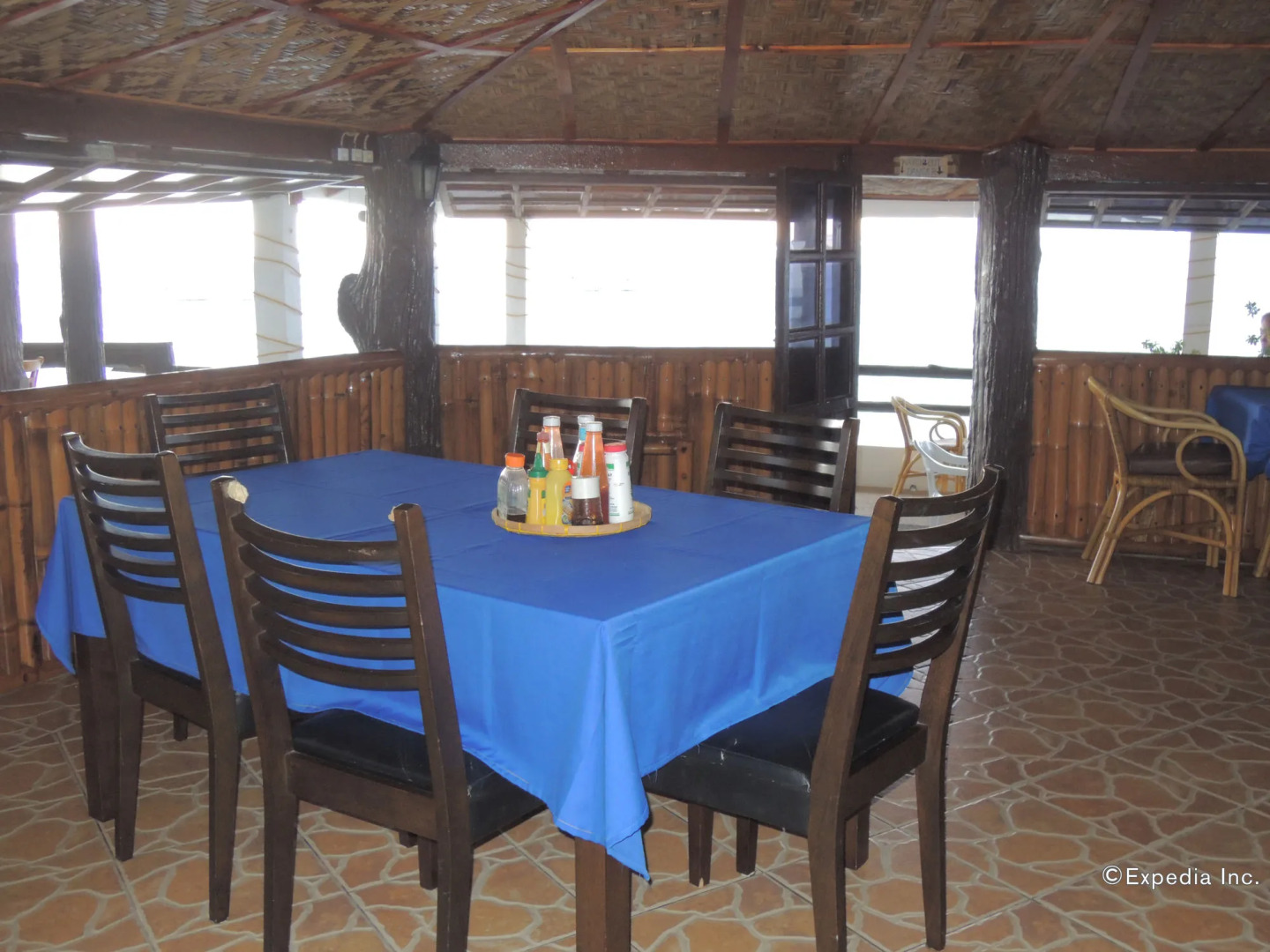 Love's Beach and Dive Resort