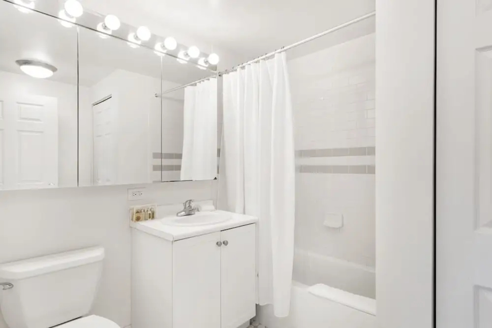 Furnished Quarters at Grove Pointe