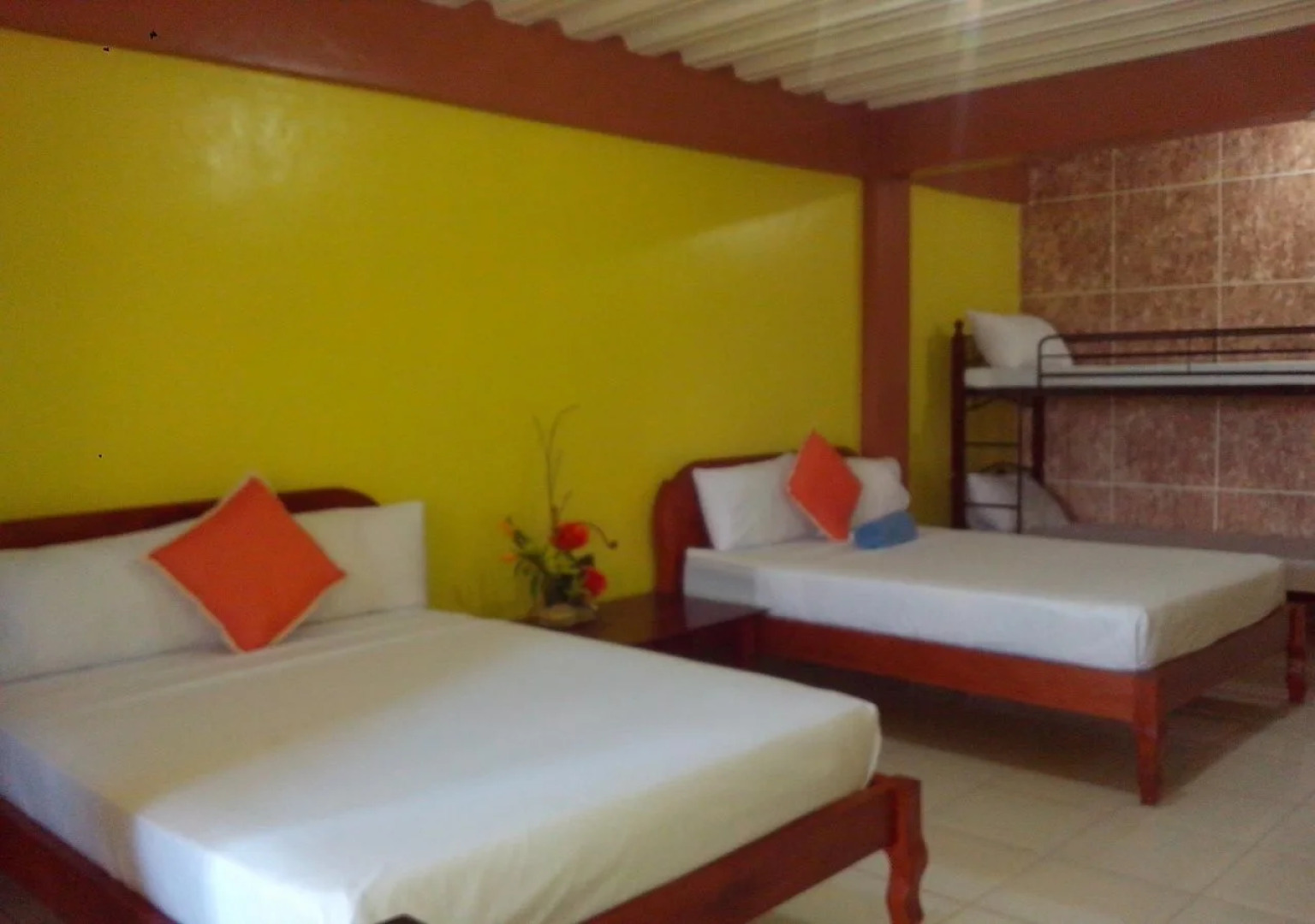 Centillo Travellers Inn