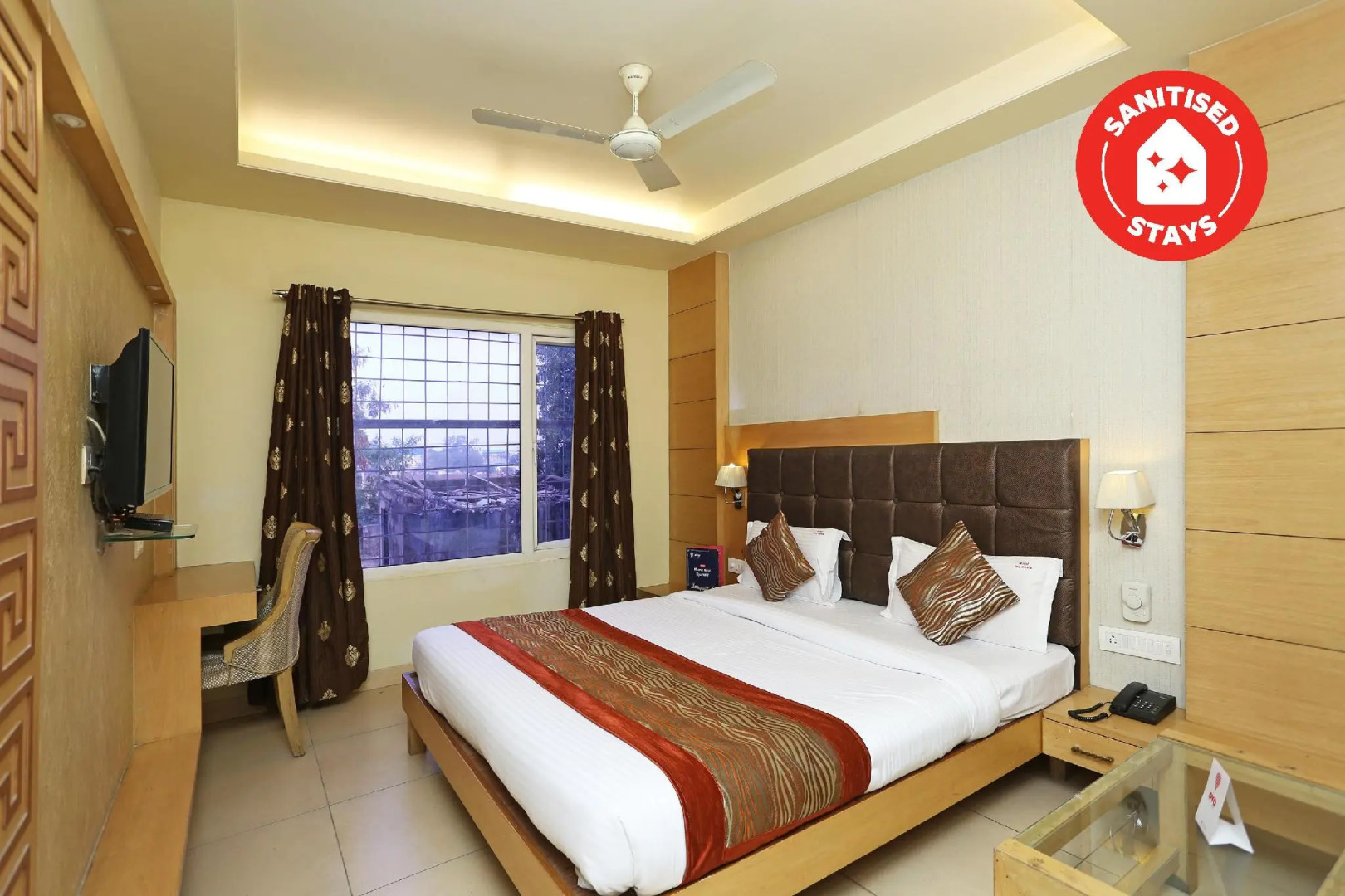 Capital O 1547 Hotel The Oasis