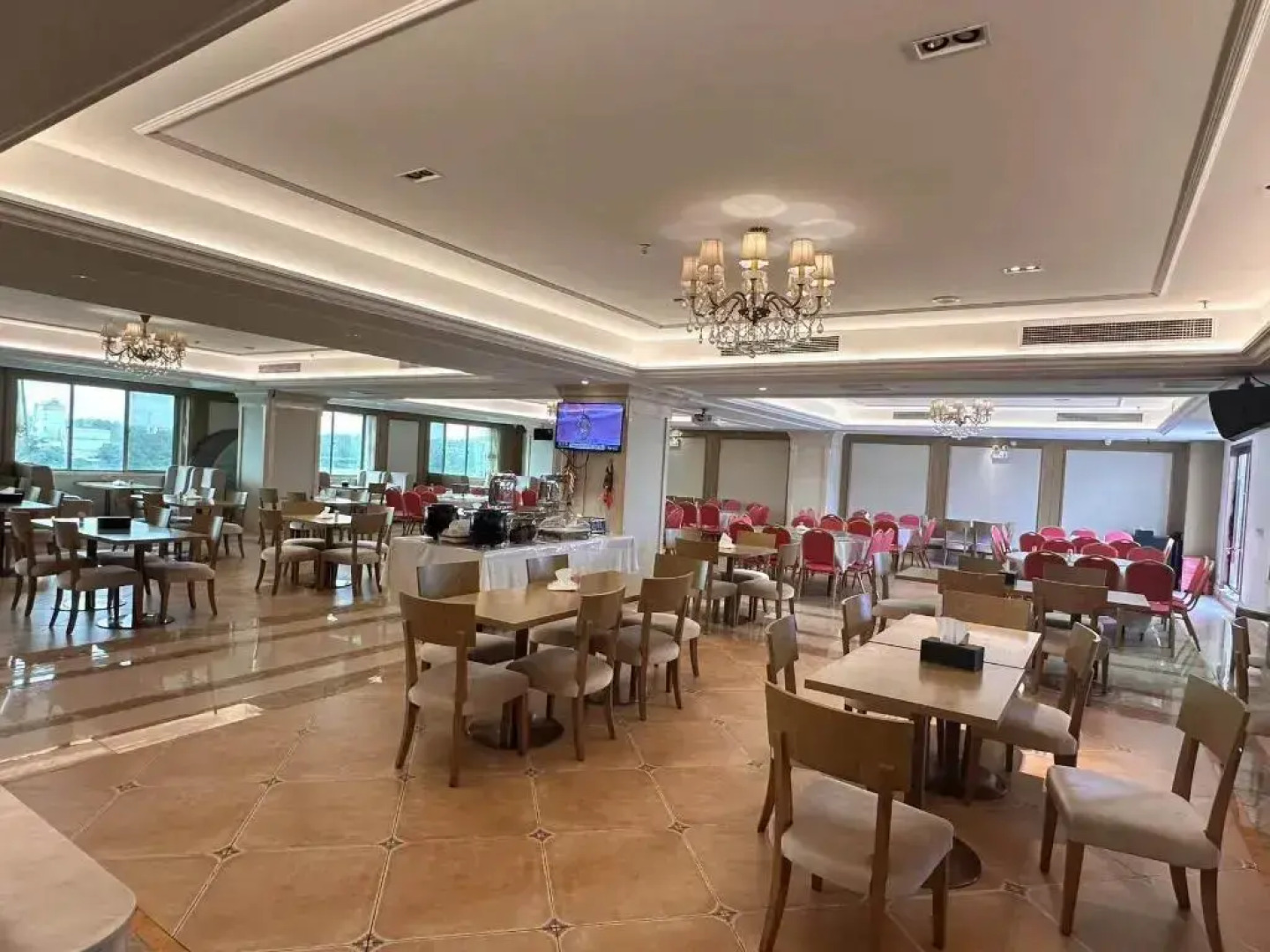 Vienna International Hotel (Haikou Old Town High-speed Railway Station)