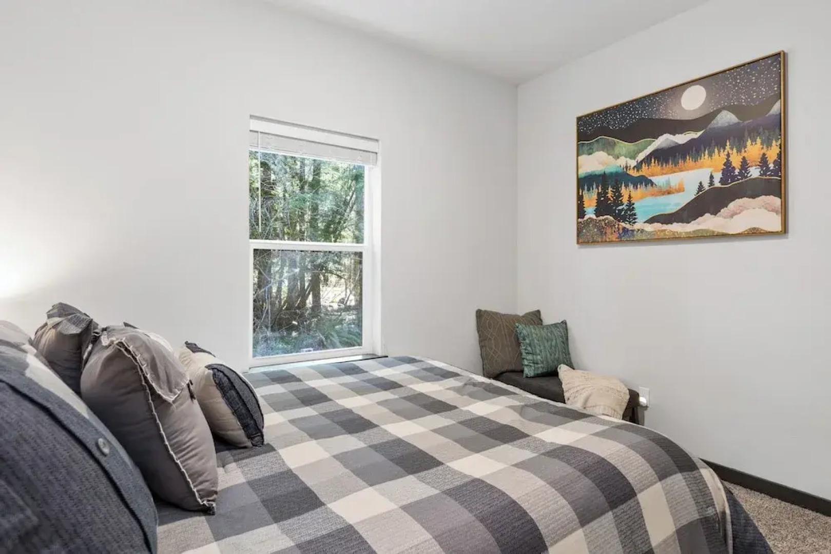 Hikers Haven w/ Hot Tub - Near Mt Rainier!