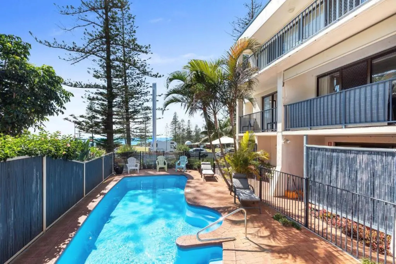 Beach House Holiday Apartments