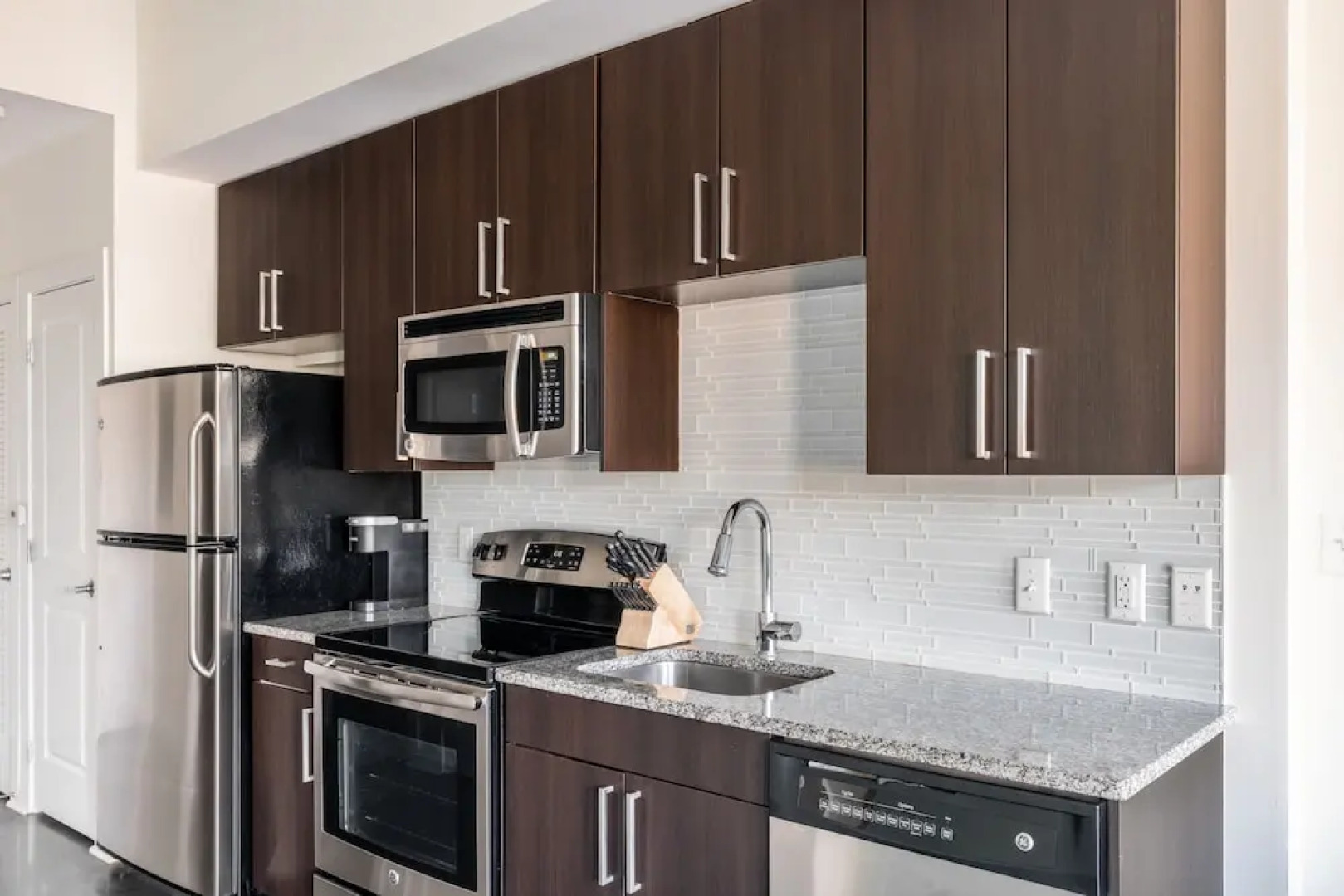 Kasa Alexandria Washington