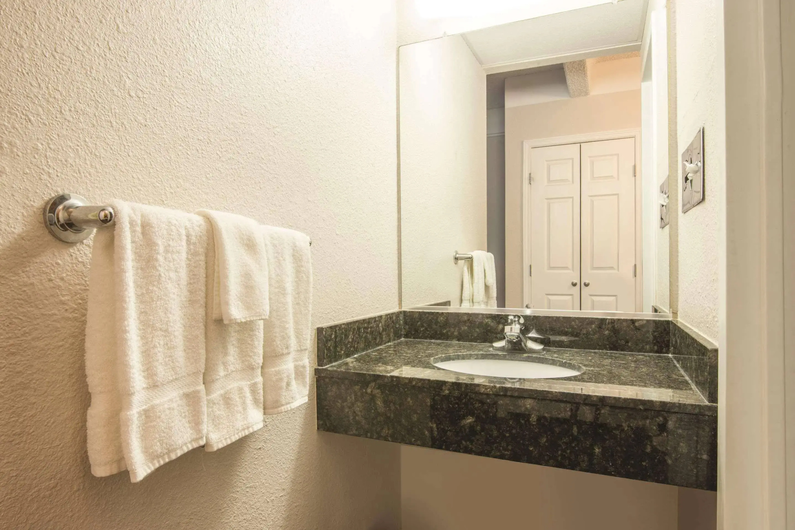 Quality Inn & Suites Silverthorne - Copper Mountain