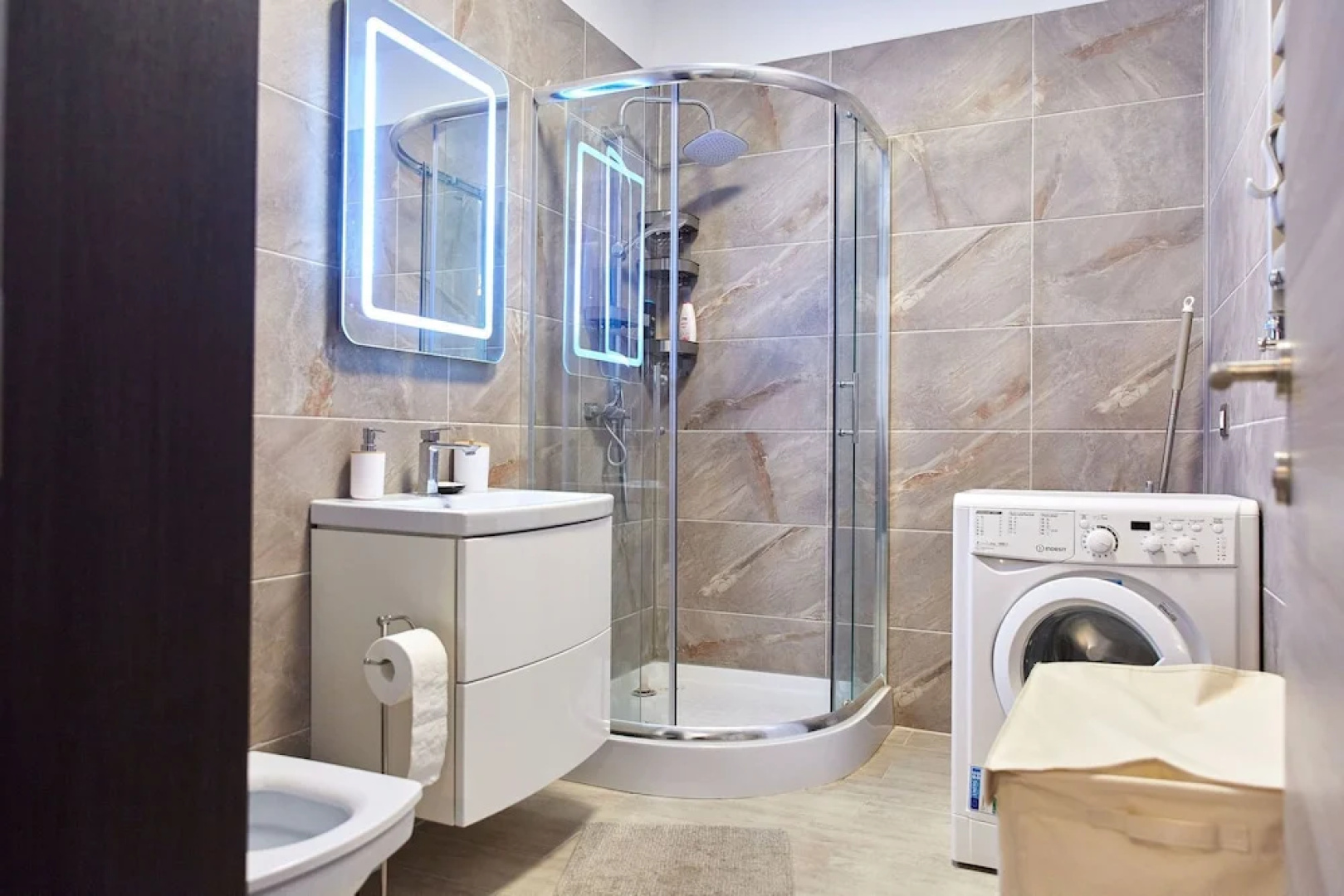 Luxury Alezzi