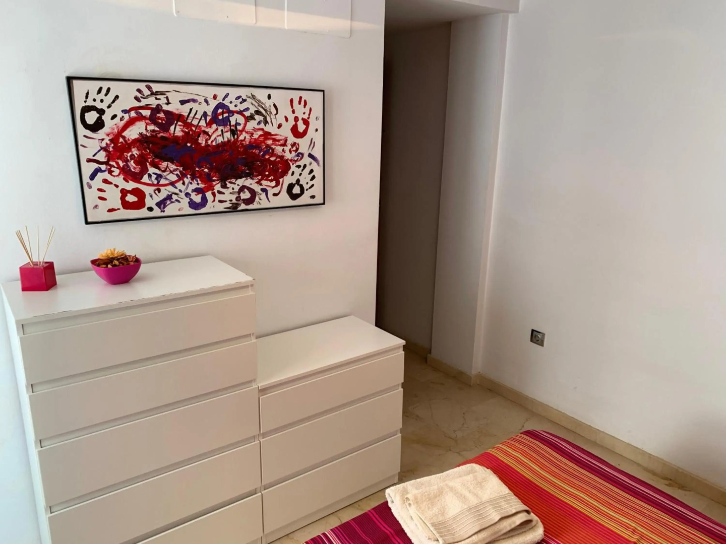 CASTILLEJA , Casa-Apartamento cerca centro Sevilla Wifi Familias Trabajo Garaje