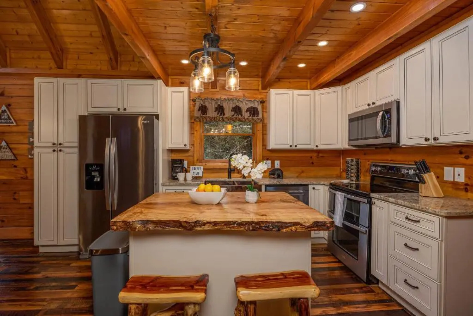 Voted #1 Cabin in Smokys! Spa Arcade Private Creek