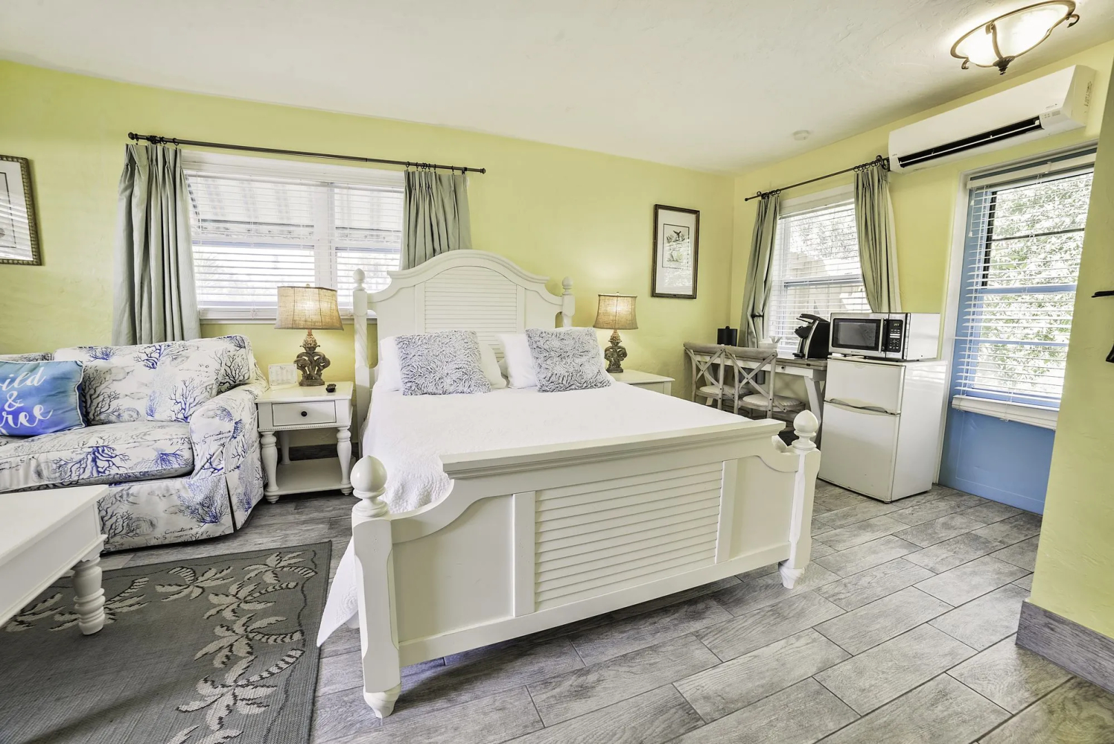 Siesta Key Palms Resort