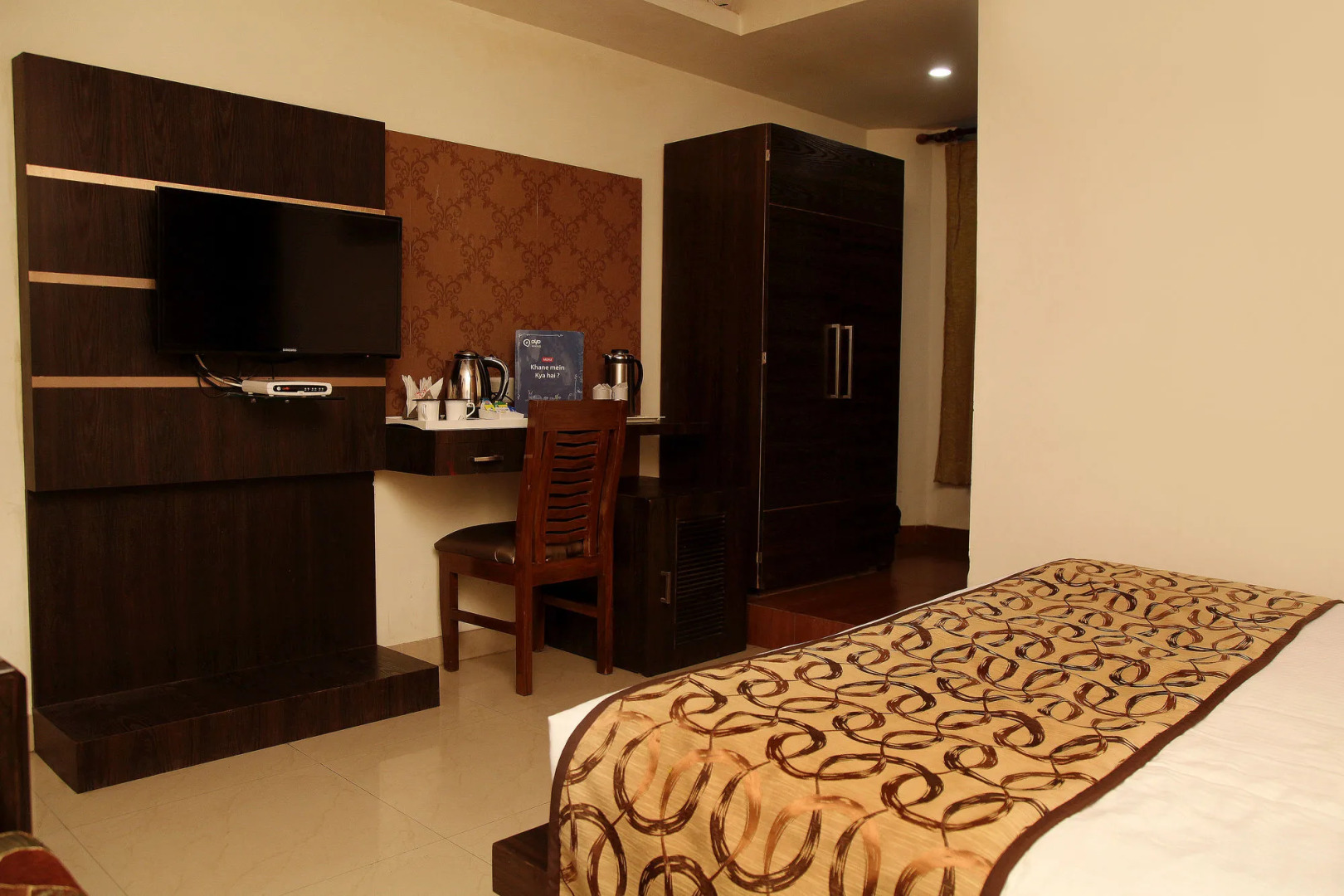 OYO Premium Allahabad Civil Lines