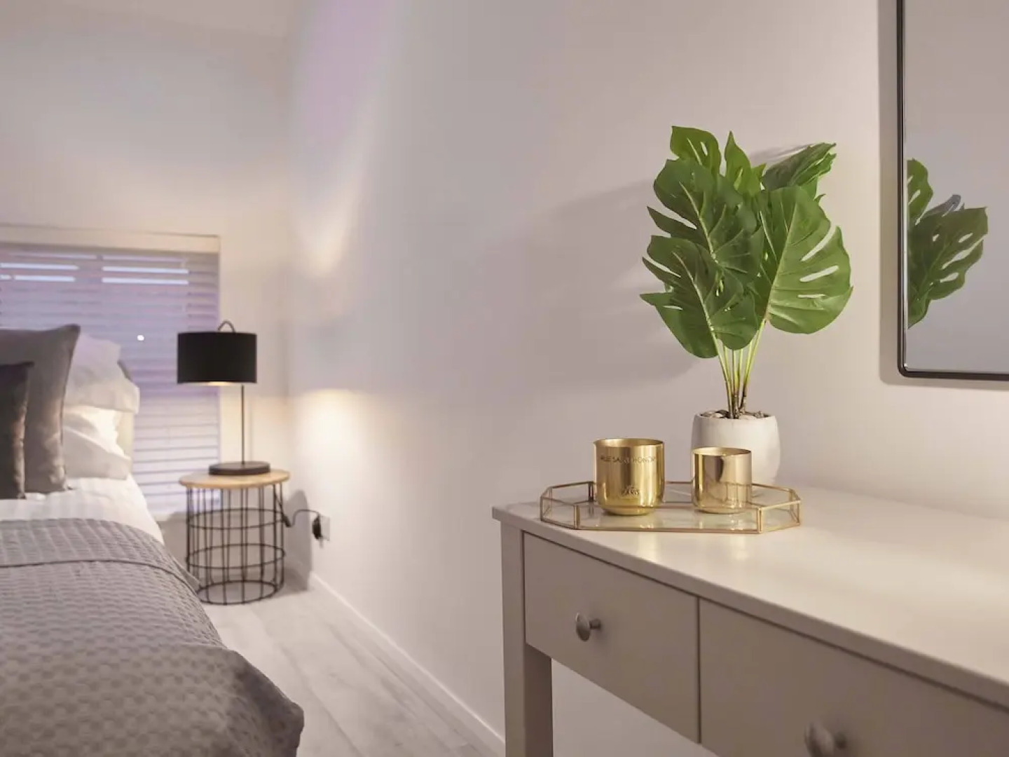 The Surfer's Loft Apartment