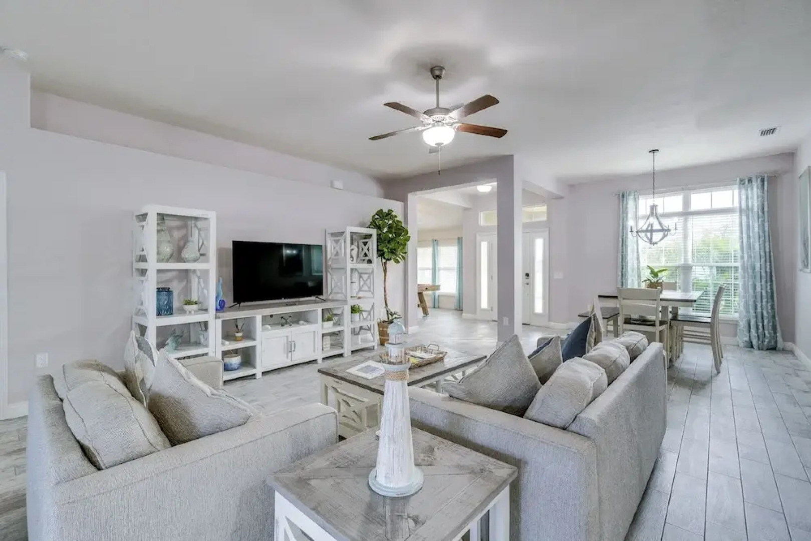 Port Charlotte Home w/ Screened Pool Near Golf!