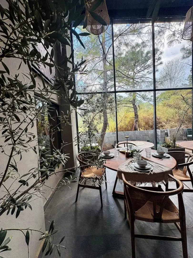 Serenzzo Hotel & Cuisine