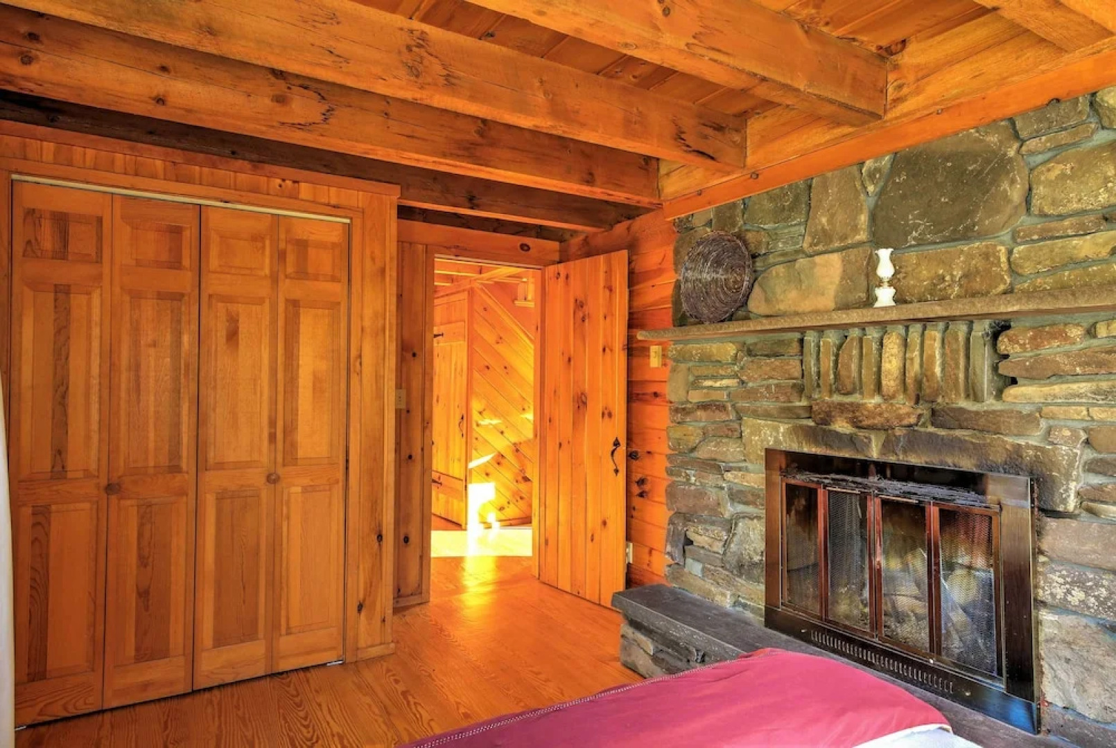'bearpen Lodge' on 125 Acres - Near Belleayre Mtn!