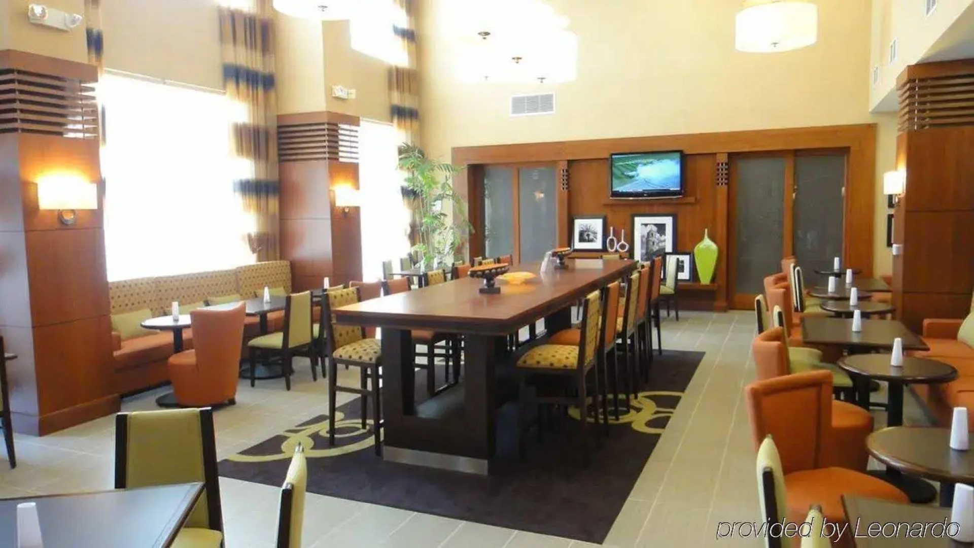 Hampton Inn & Suites Riverside/Corona East