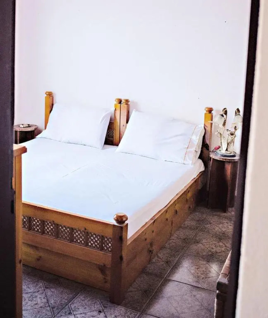 Entire house with garden, 70m from the beach.