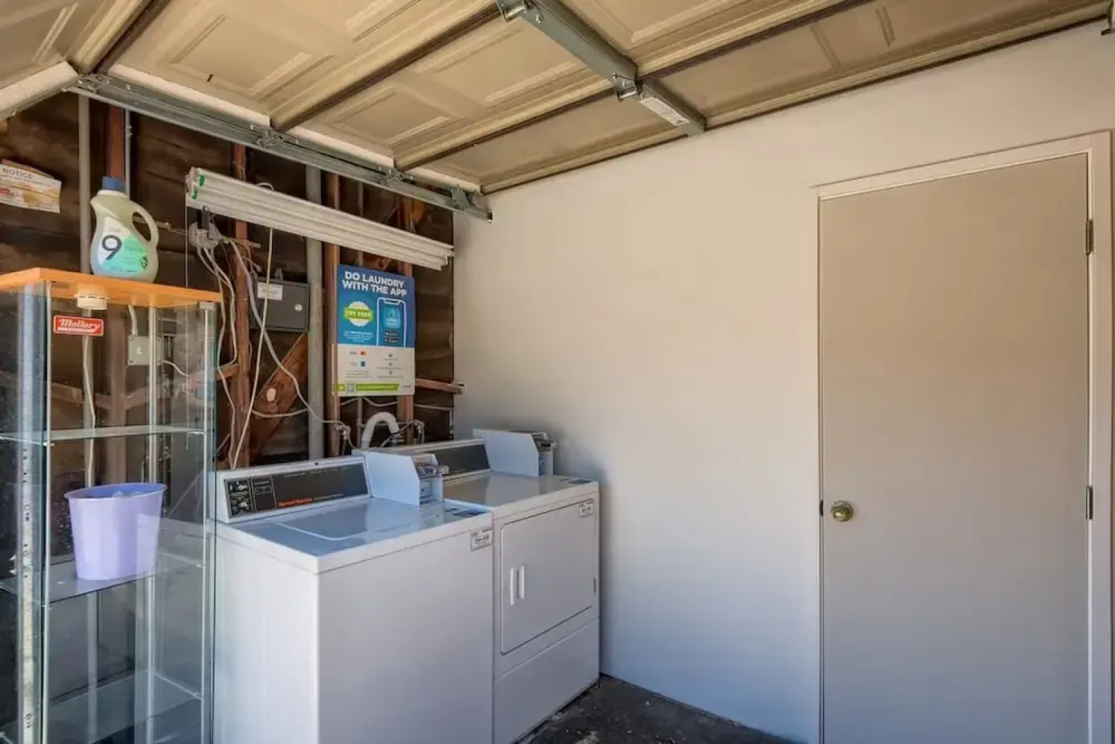 Walk to Beach - King Apt In 1 Area - AB